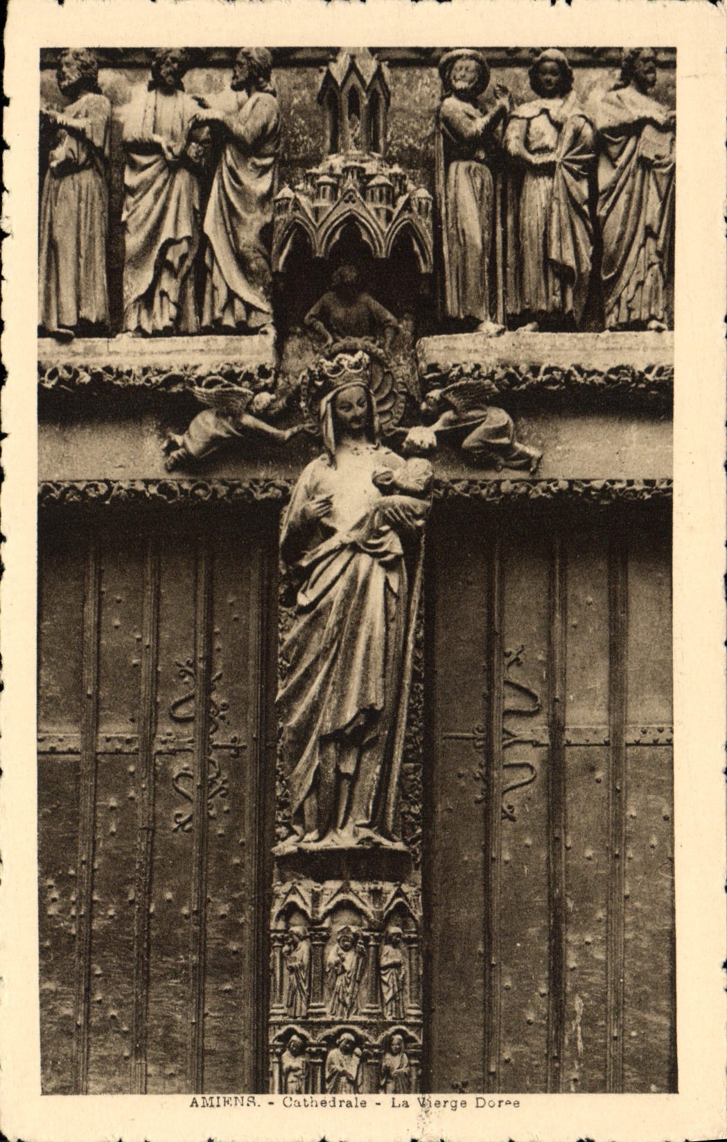 CPA Amiens Cathedrale La Vierge Doree
