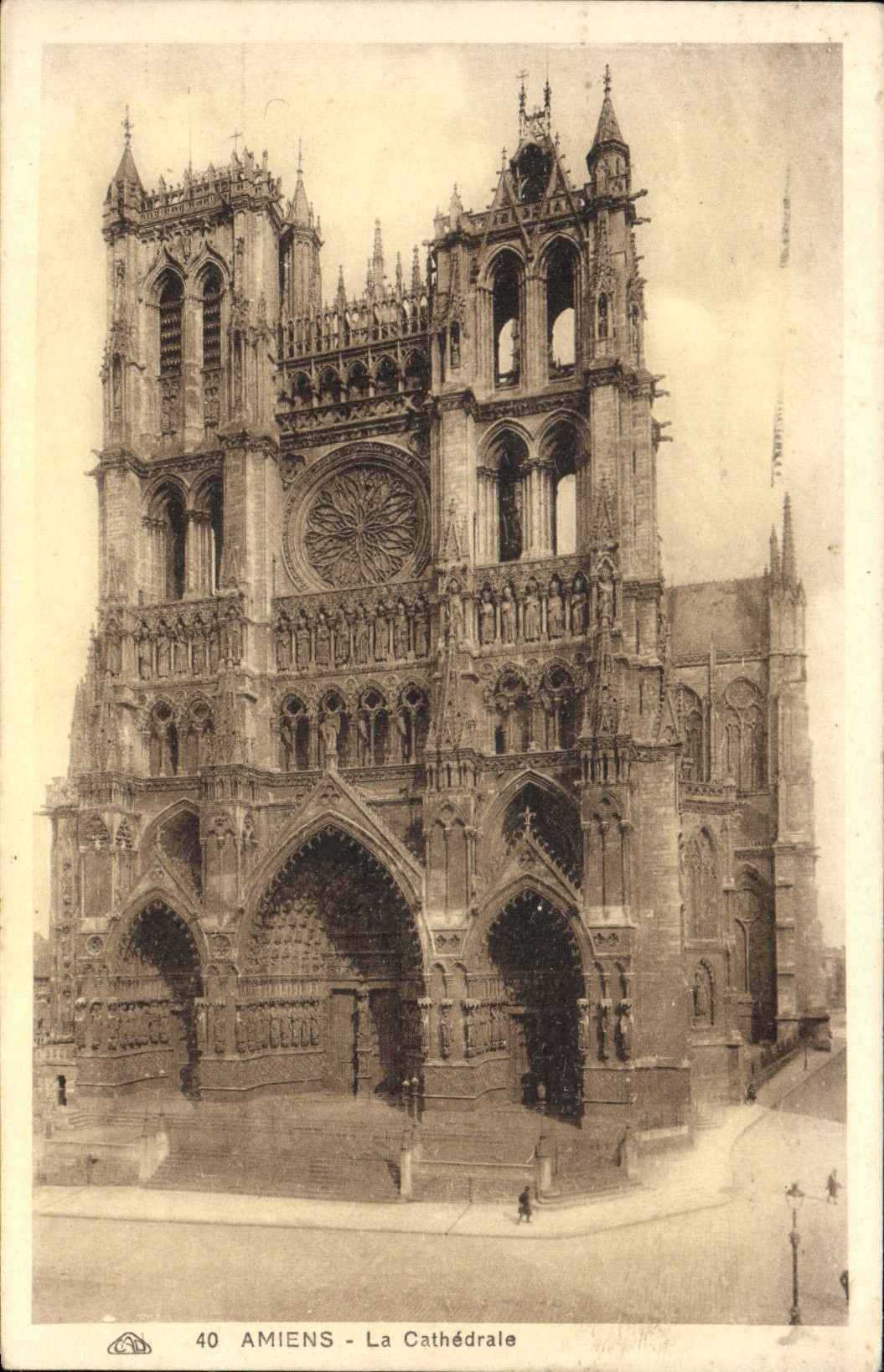 CPA Amiens La Cathedrale 