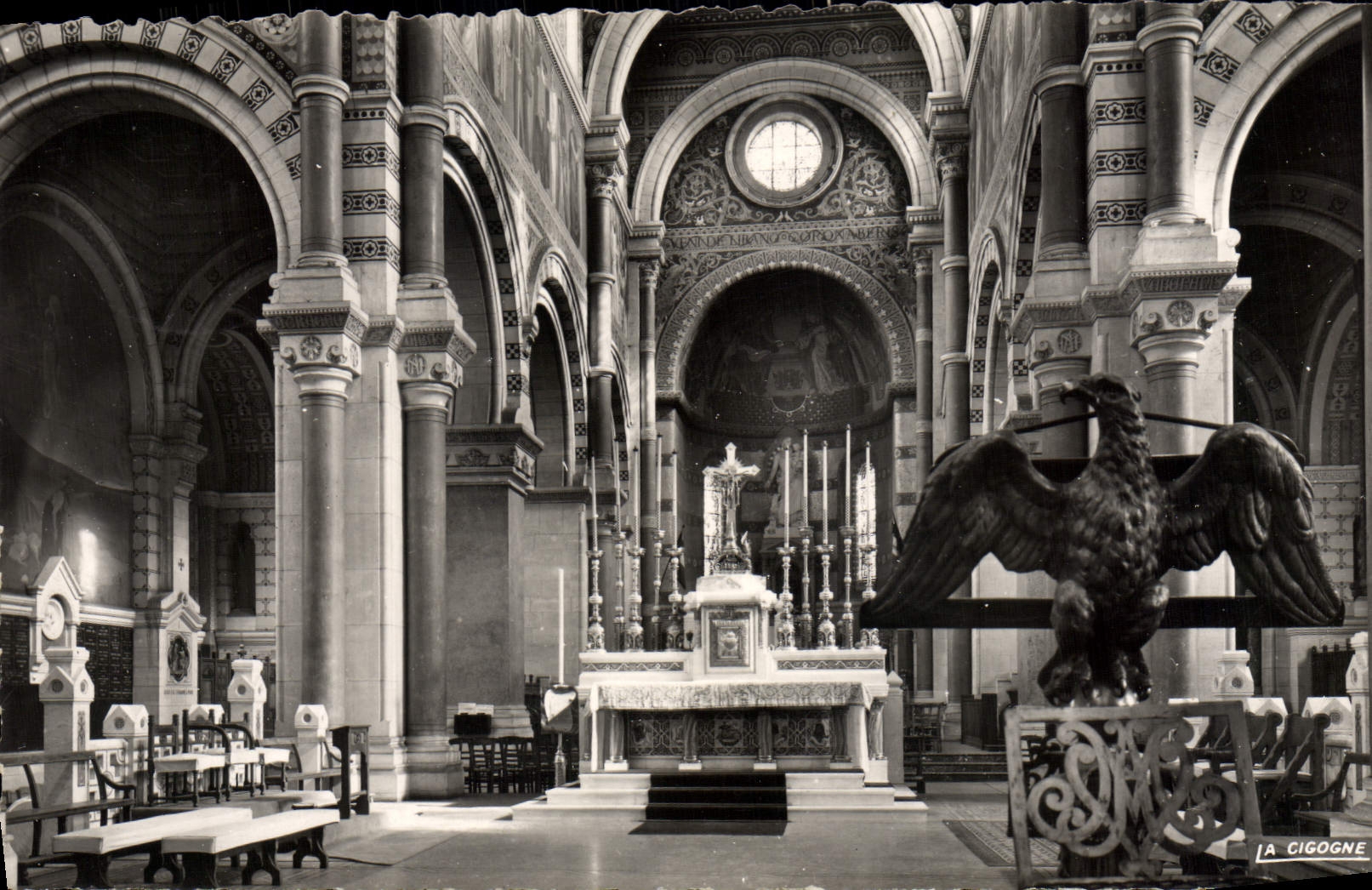 CPA Albert La Basilique Le Choeur Aigle