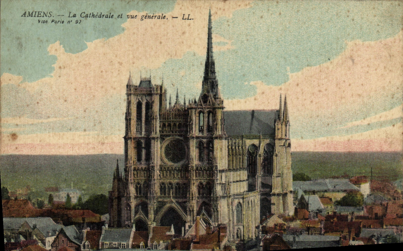 VINTAGE POSTCARD Amiens the Cathedral and View