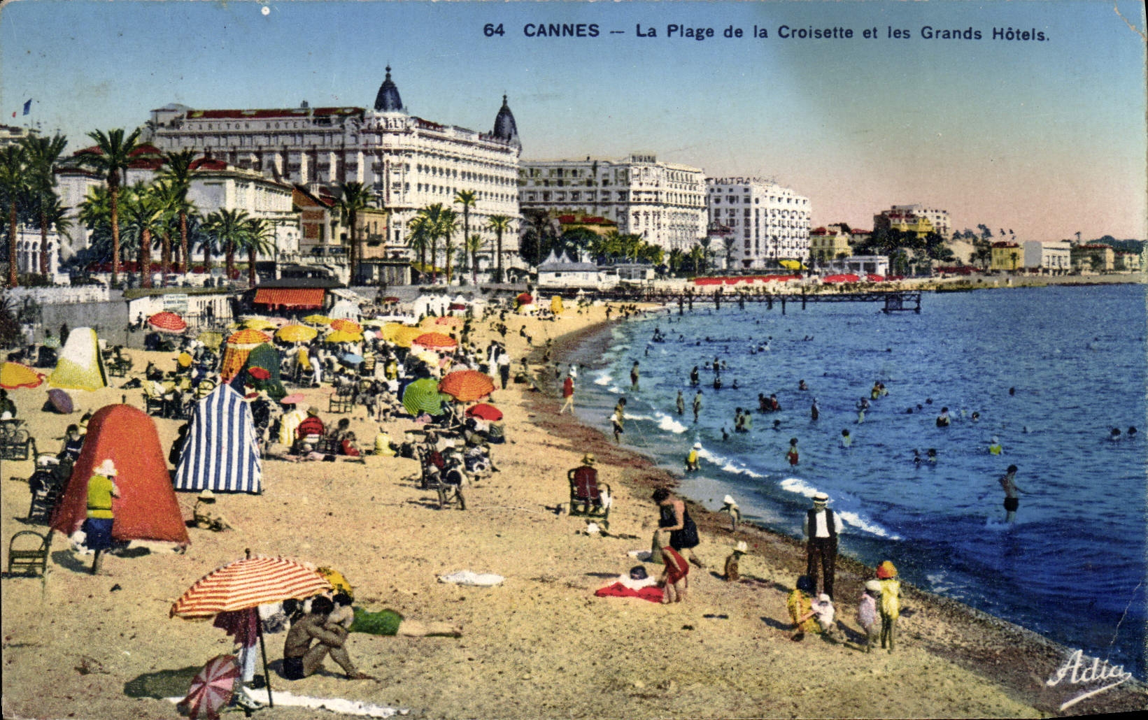 CPA Cannes La Plage De La Croisette Et Les Grands Hotels