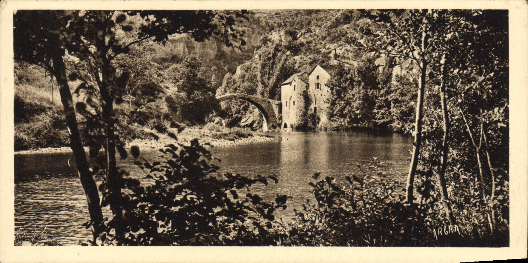 CPA Vallee De La Dourble Le Moulin De Corps