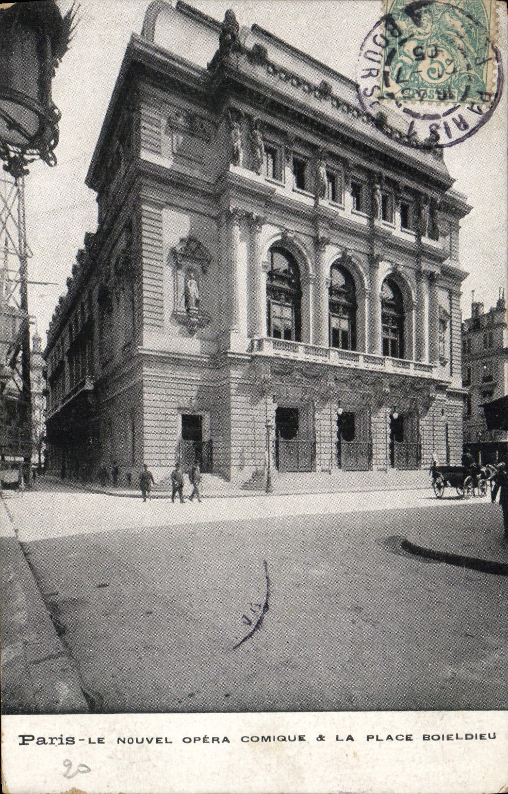 CPA Paris Le Nouvel Oepra Comique La Place Boieldieu