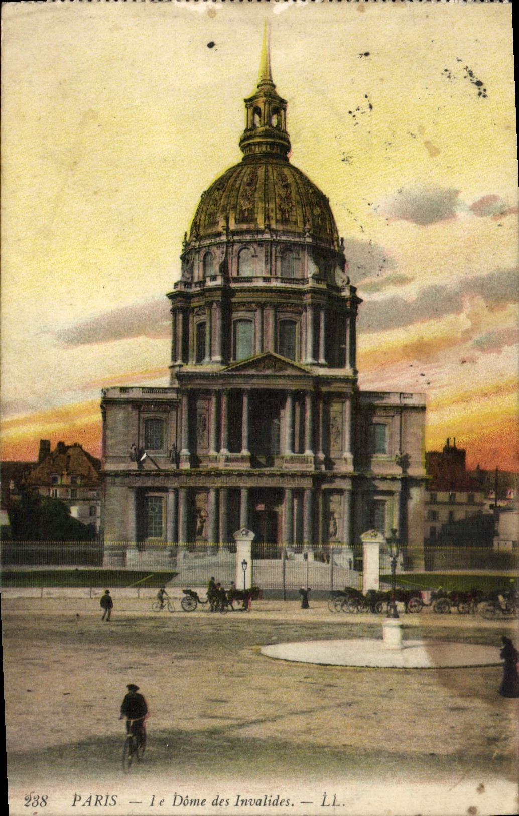 CPA Paris Le Dome Des Invalides