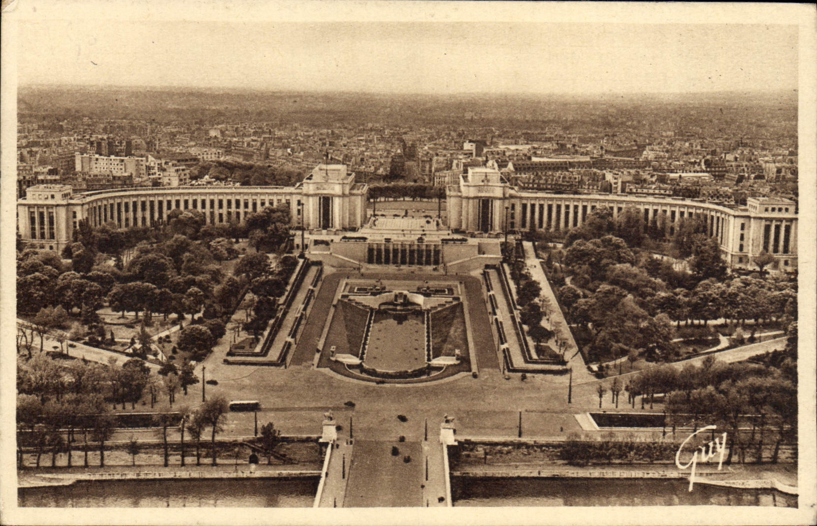 VINTAGE POSTCARD Paris And Its Wonders View Of the Palate of Chaillot