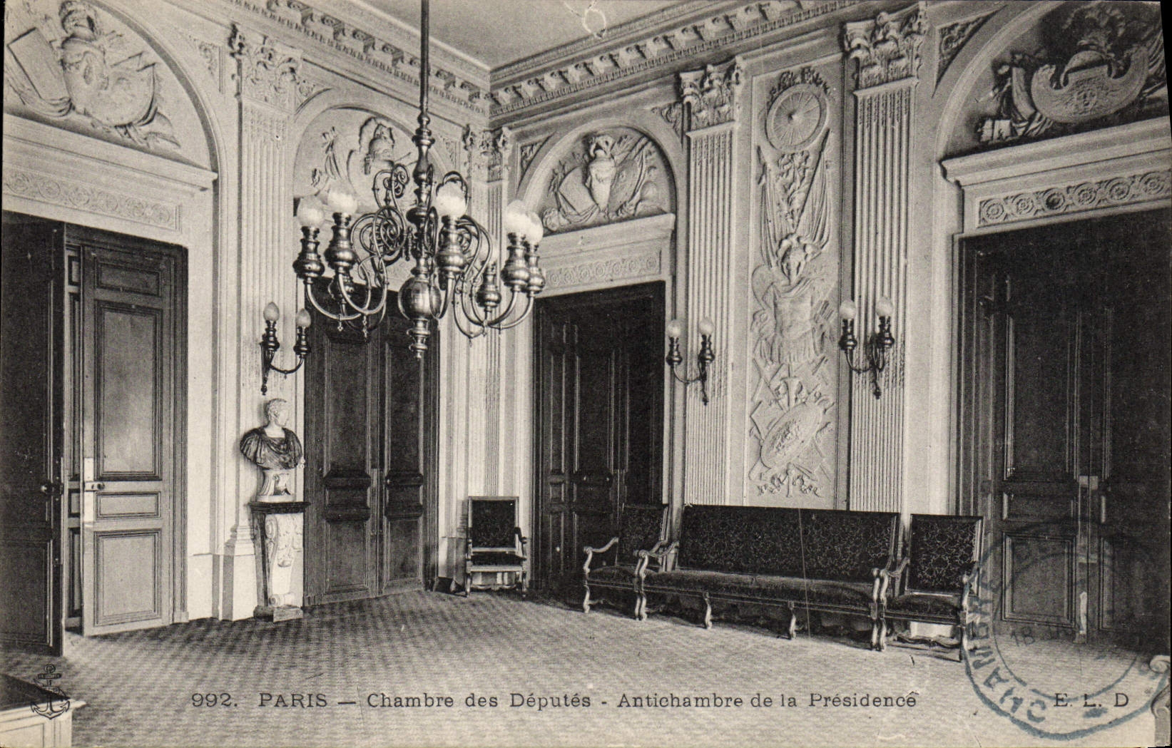 VINTAGE POSTCARD Paris House of Commons Anteroom Of the Presidency