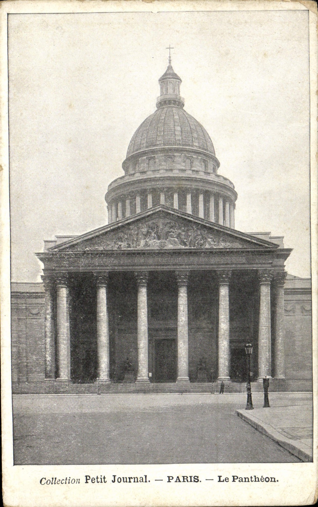 CPA Paris Petit Journal Le Pantheon
