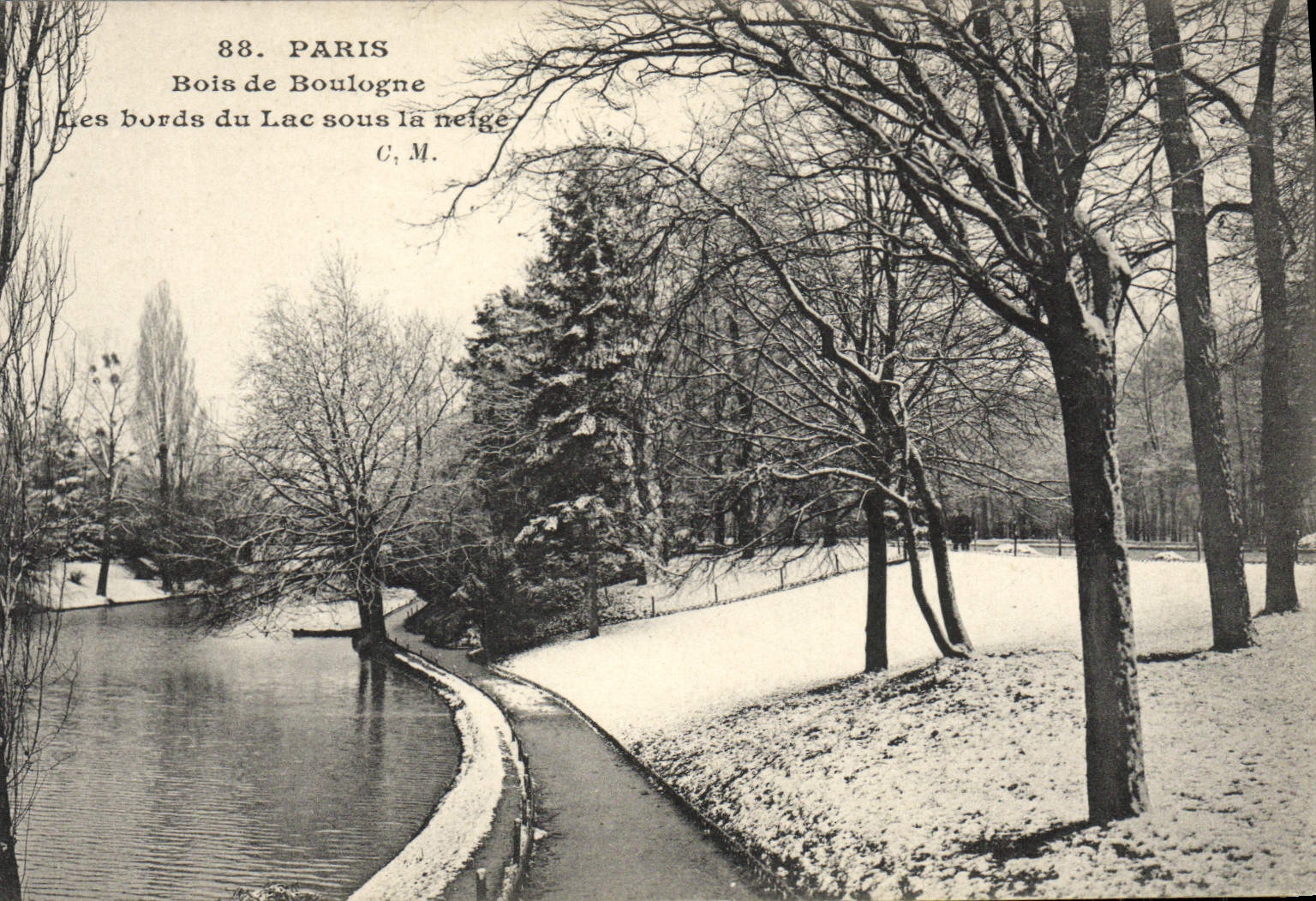 CPA Paris Bois De Boulogne Les Bords Du Lac sous le neige
