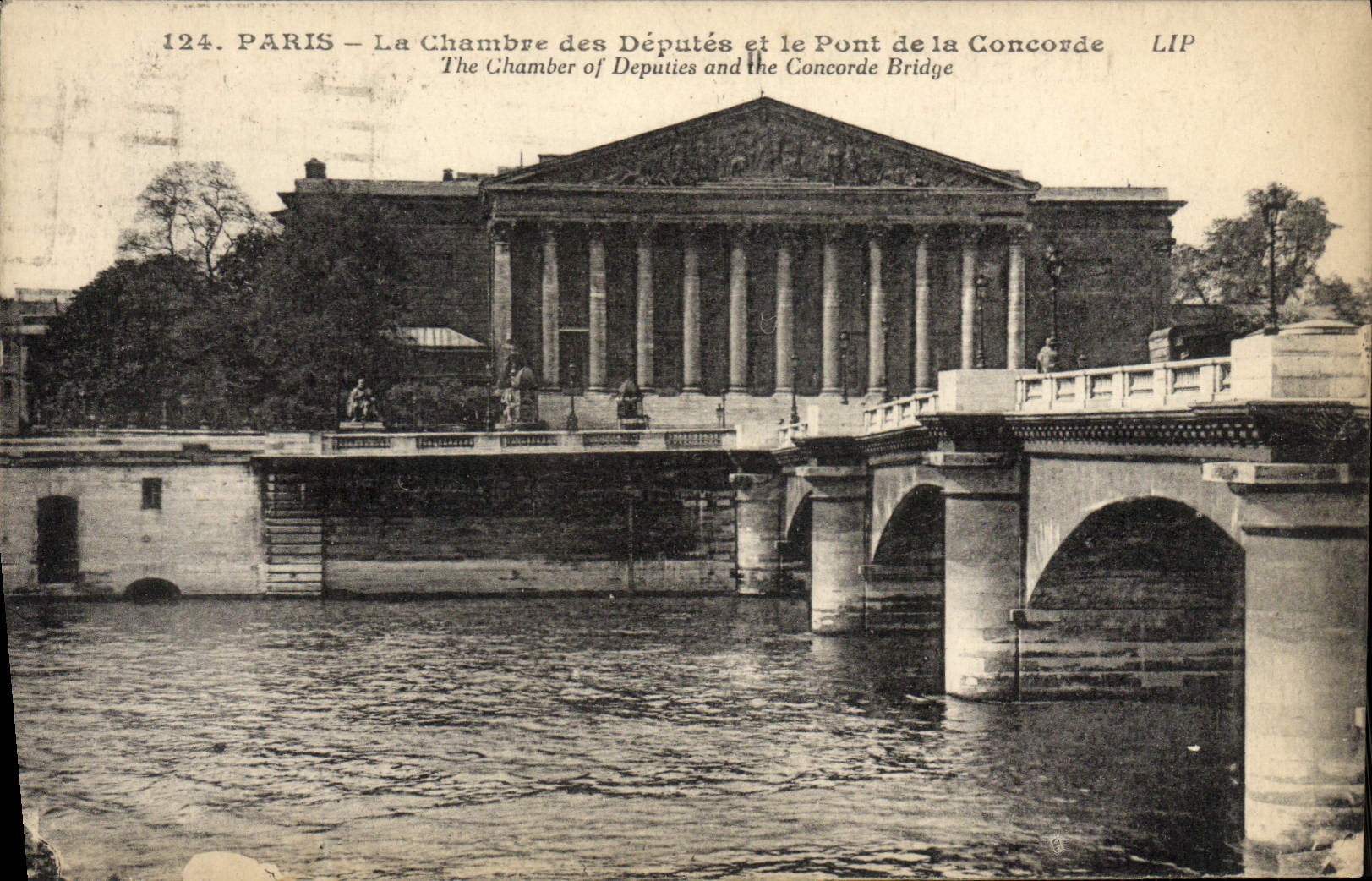 CPA Paris La Chambre des Deputes et le Pont de la Concorde