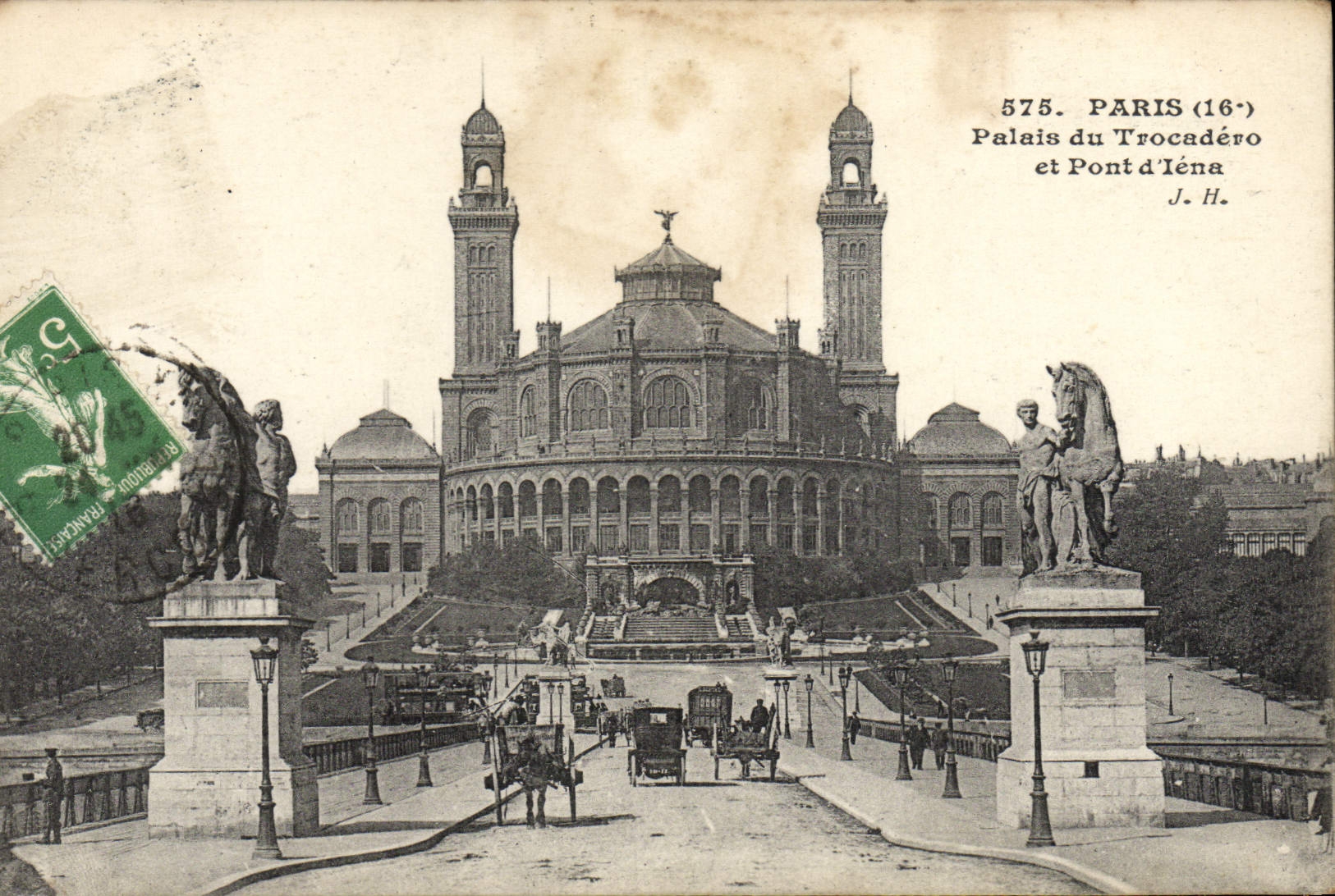 VINTAGE POSTCARD Paris Palate of Trocadero and Pont of Iena