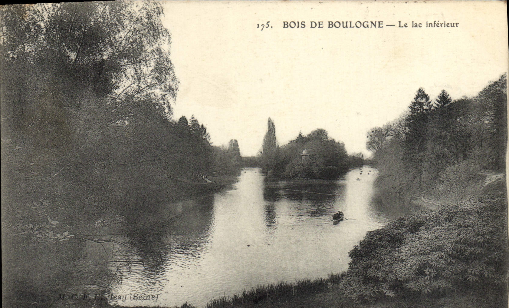 VINTAGE POSTCARD Bois de Boulogne the Lower Lake