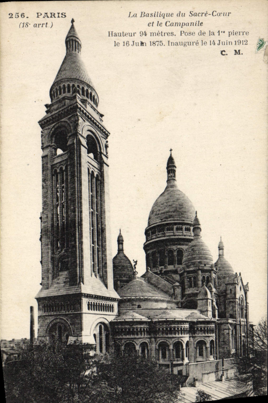 CPA Paris La Basilique du Sacre Coeur et le Campanile