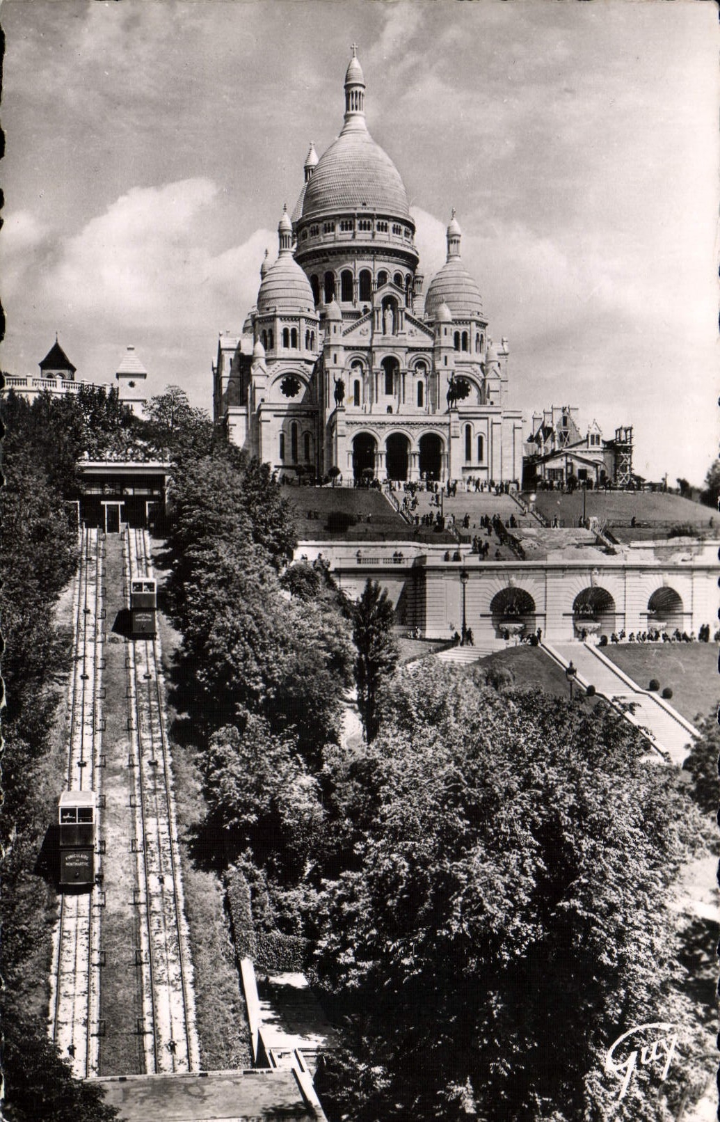 MODERN CARD Paris And Its Wonders Basilica of the Sacring Heart of Montmartre and funicular
