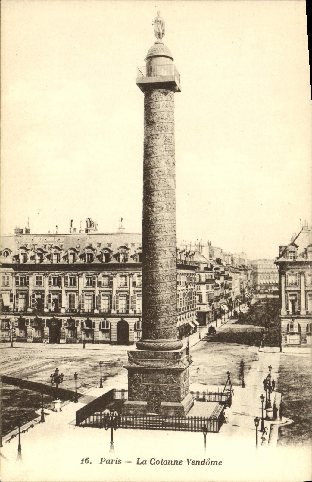 CPA Paris La Colonne Vendome