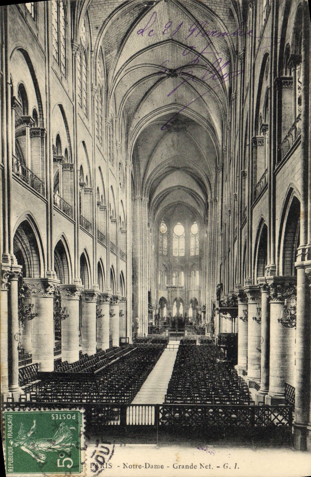 CPA Paris Notre Dame Grande Nef