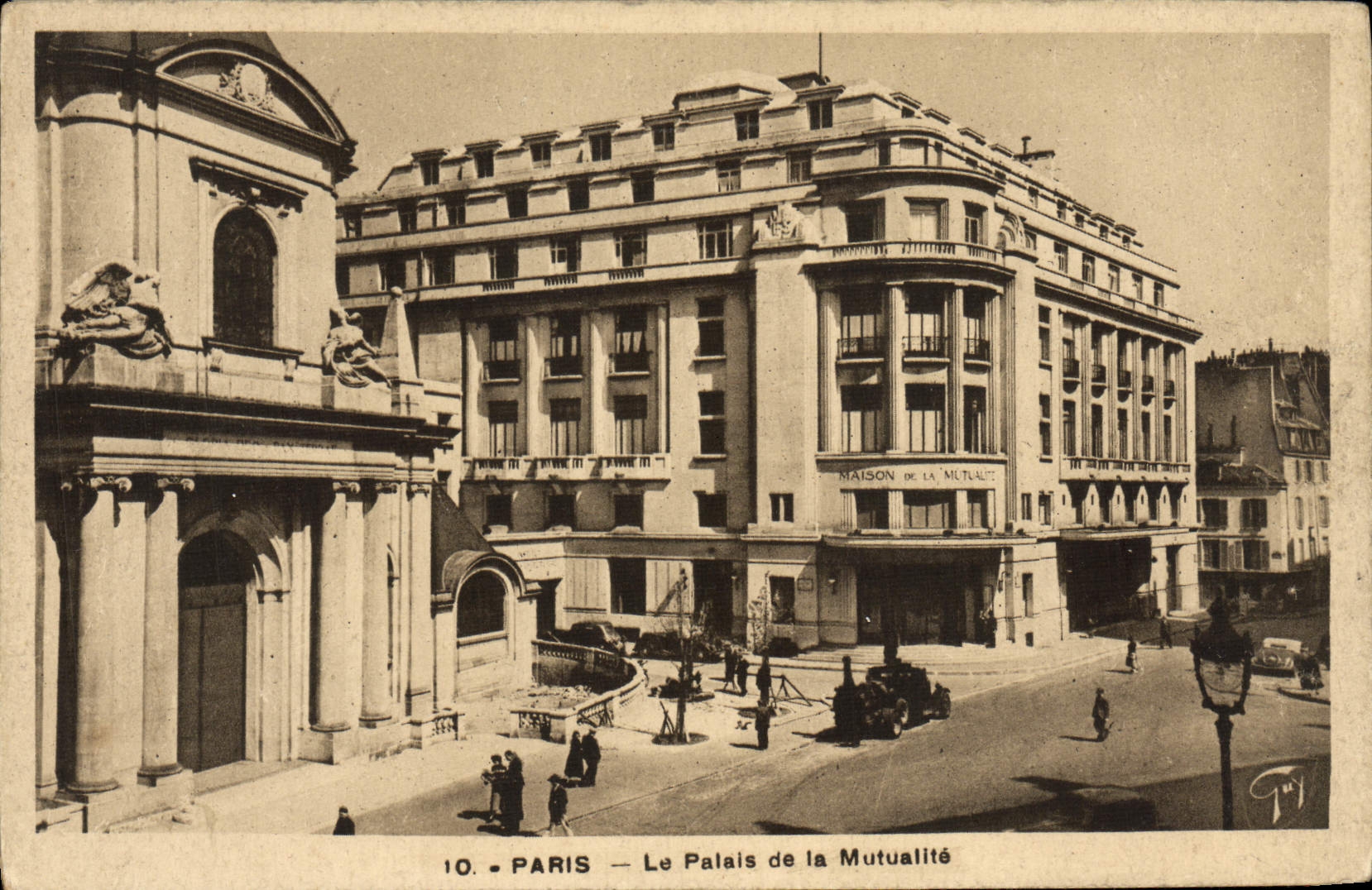 CPA Paris Le Palais de la Mutualite