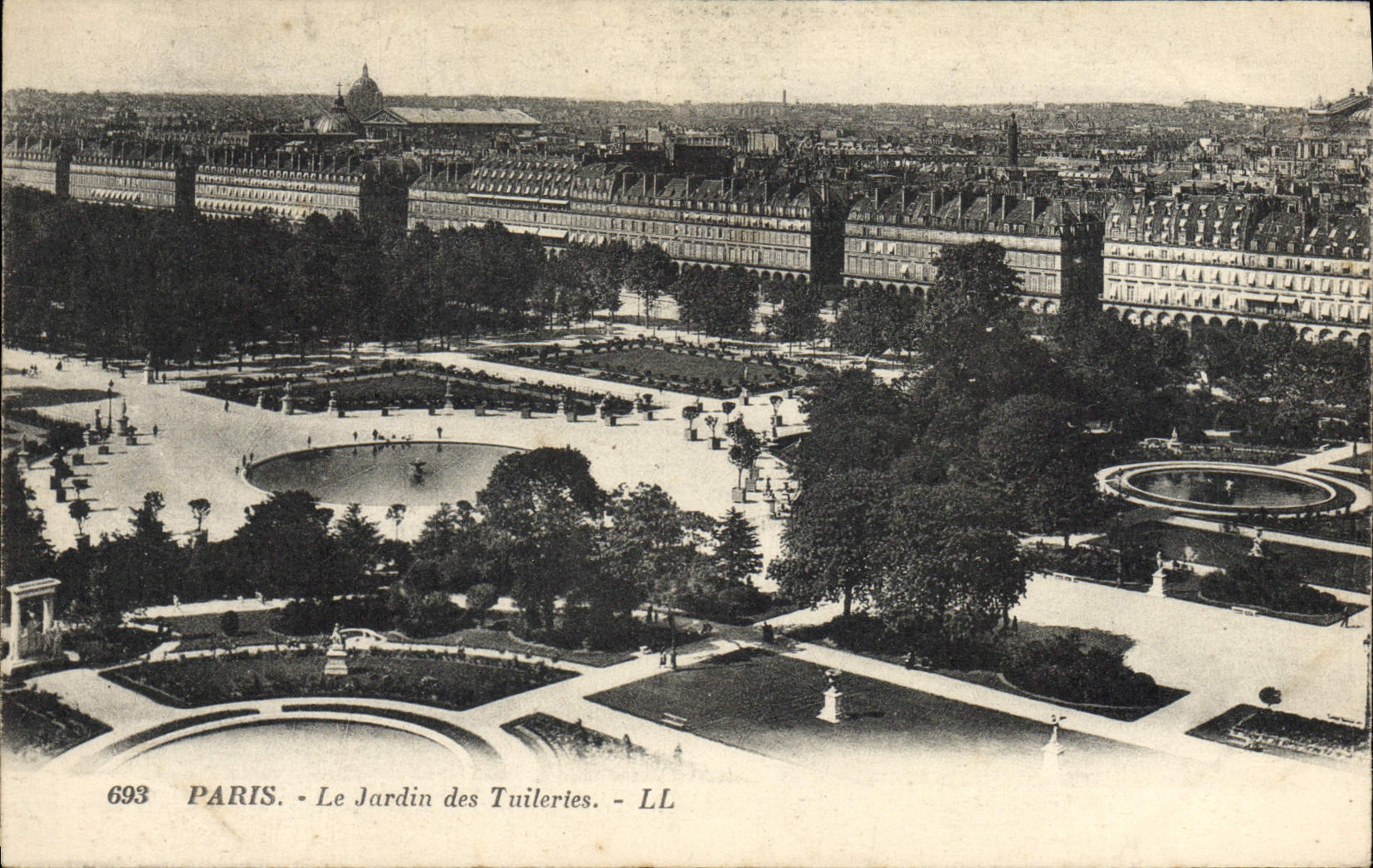 CPA Paris Le Jardin des Tuilerles