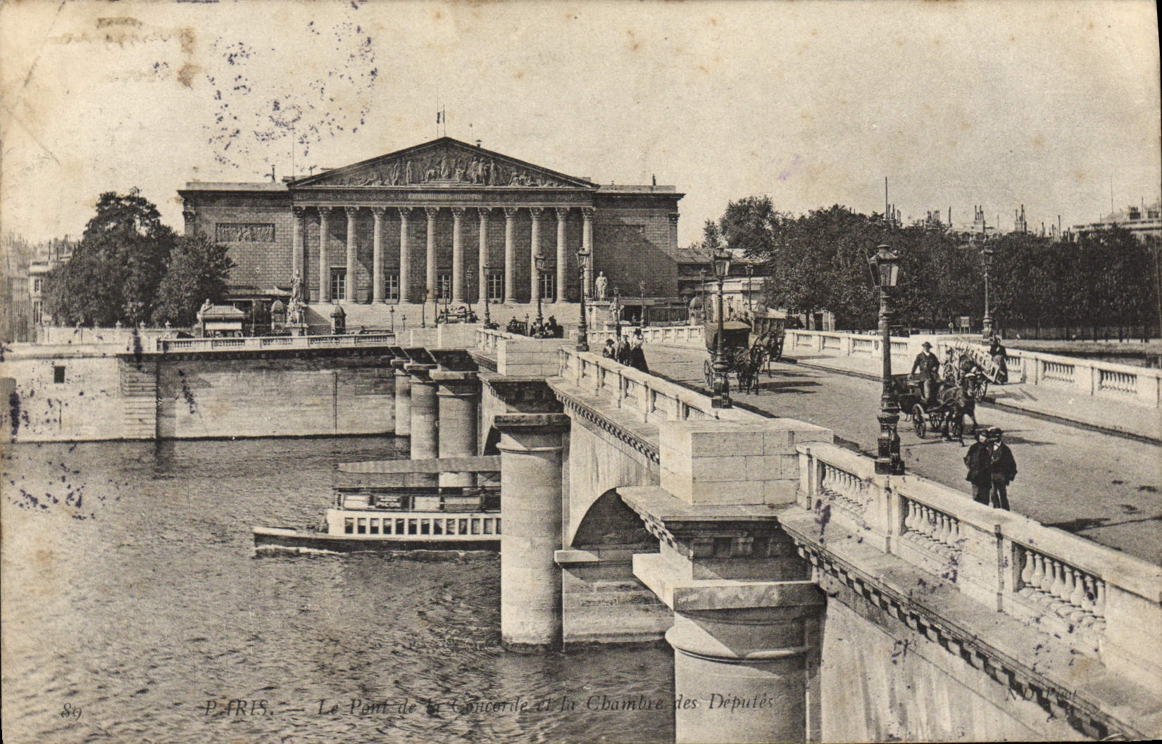 VINTAGE POSTCARD Paris the bridge of the Harmony and the House of Commons Barge Boat