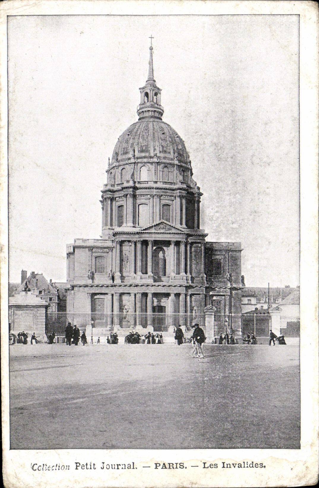 CPA Paris Les Invalides