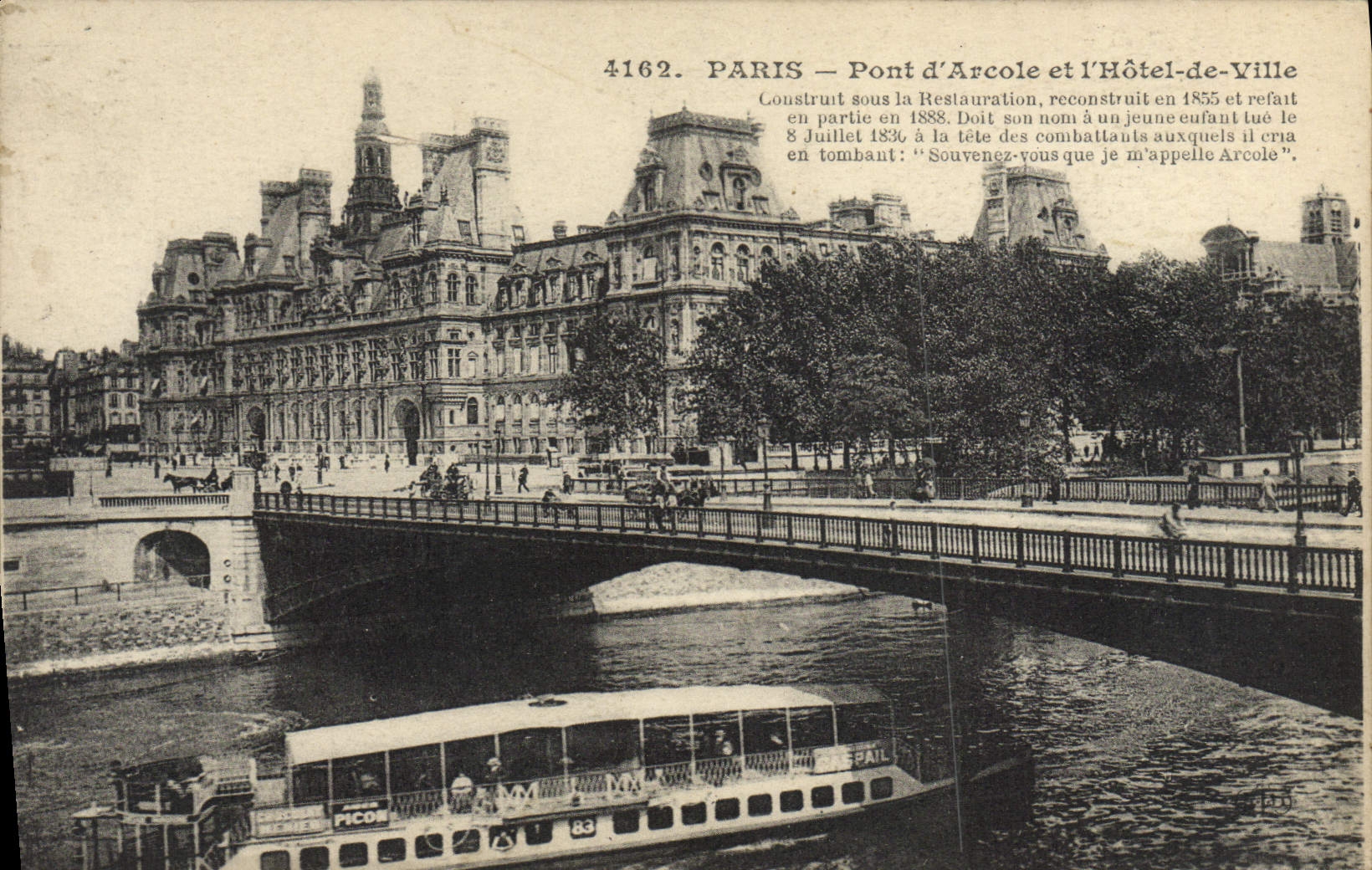 CPA Paris Pont d'Arcole et L'Hotel de Ville Bateau Peniche