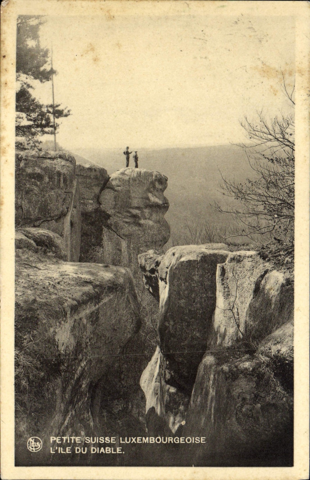VINTAGE POSTCARD Small Luxembourg Switzerland Devil's Island