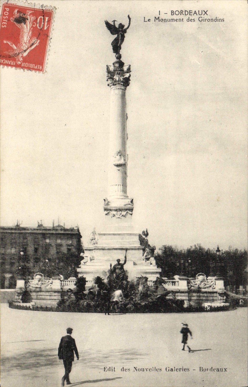 CPA Bordeaux Le Monument des Girondins