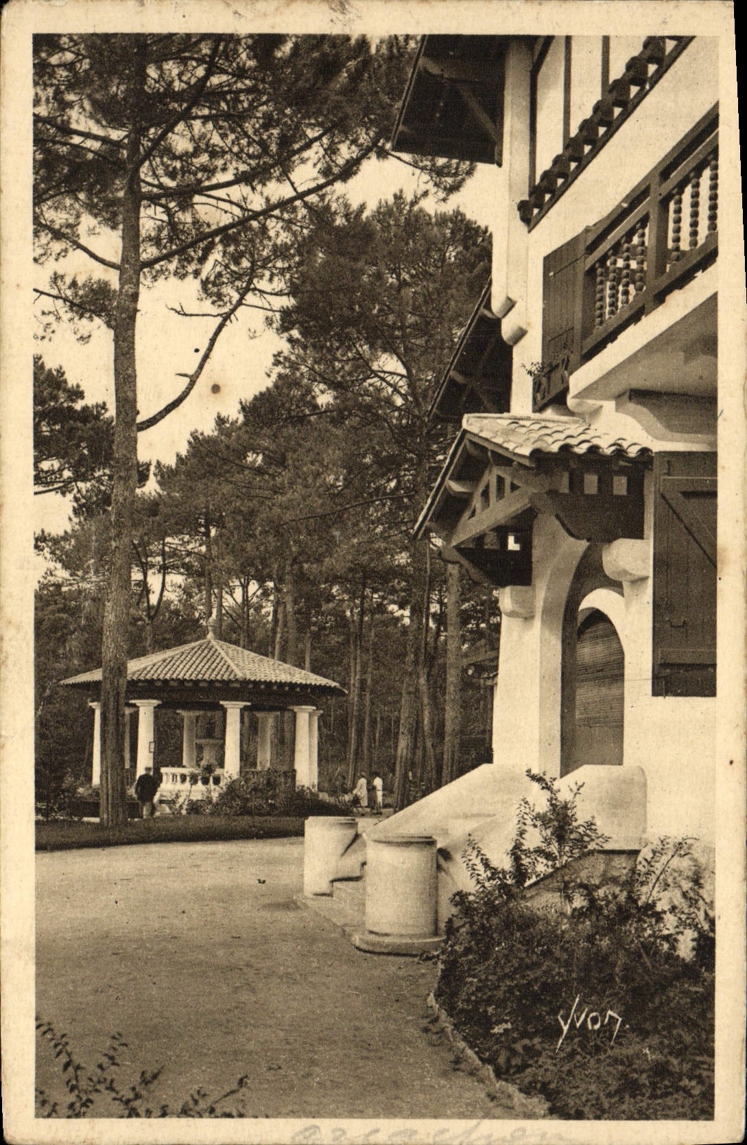 VINTAGE POSTCARD Moulleau Arcachon the source Sainte Anne Entree of the hydropathic establishment