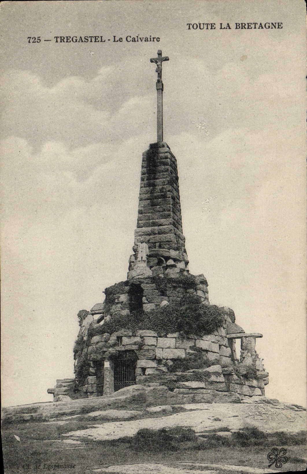 CPA Tregastel Le Calvaire