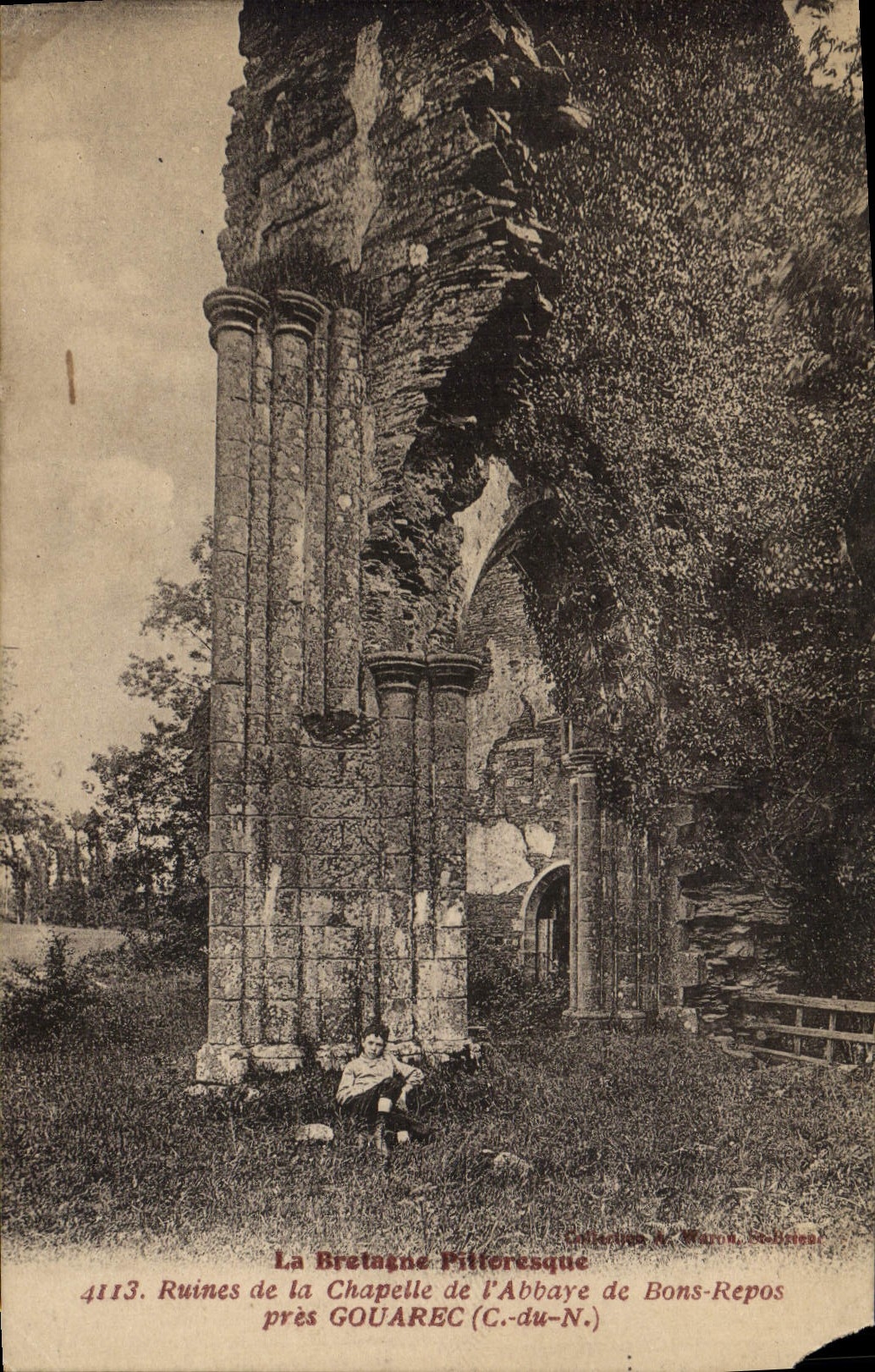 VINTAGE POSTCARD Ruins of the Vault of the abbey of Good Rest close Gouarec
