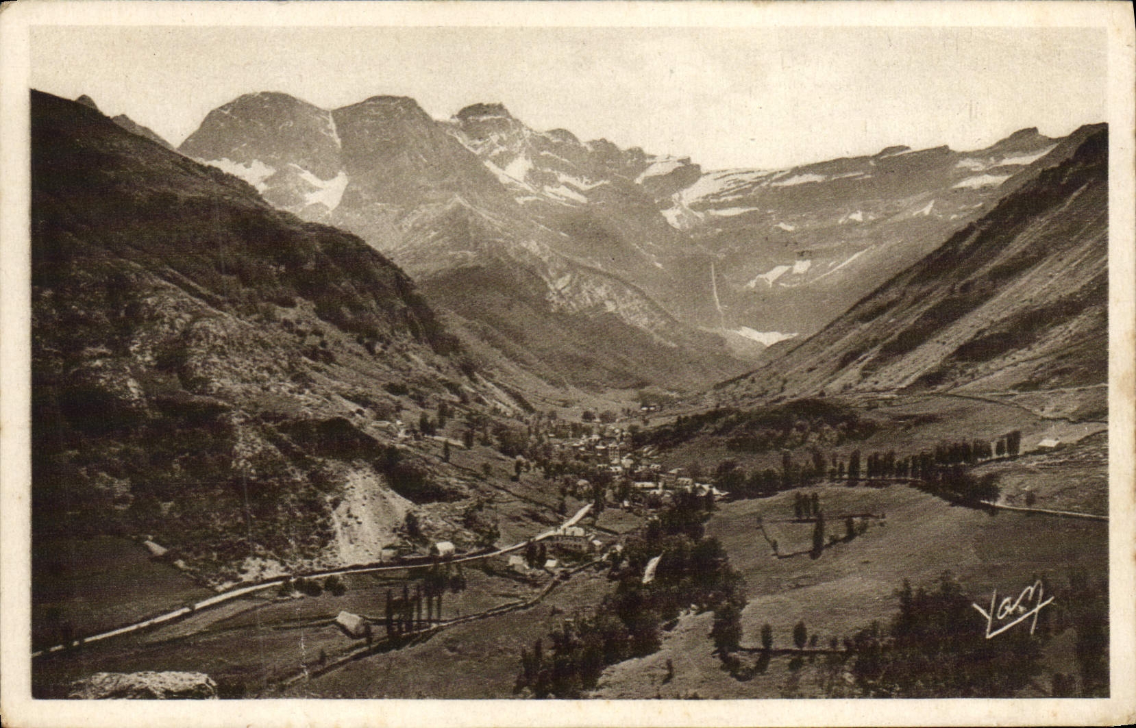 CPA Gavarnie Le Village Et Le Cirque