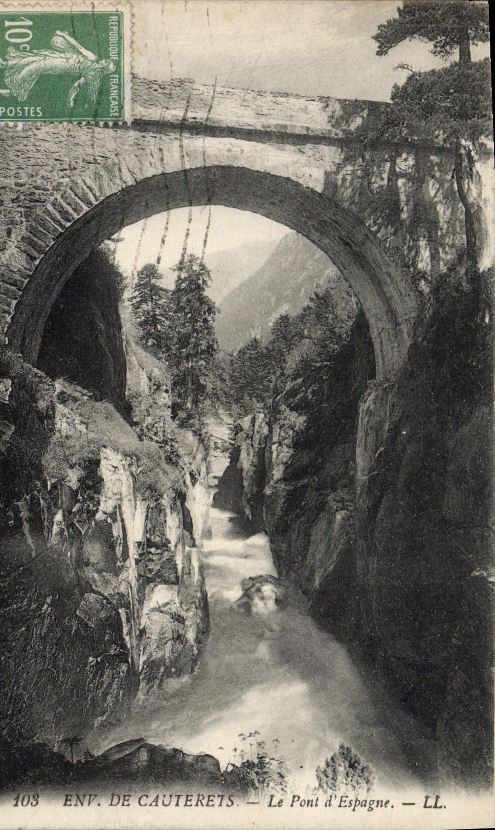 CPA Environs De Cauterets Le Pont D'Espagne