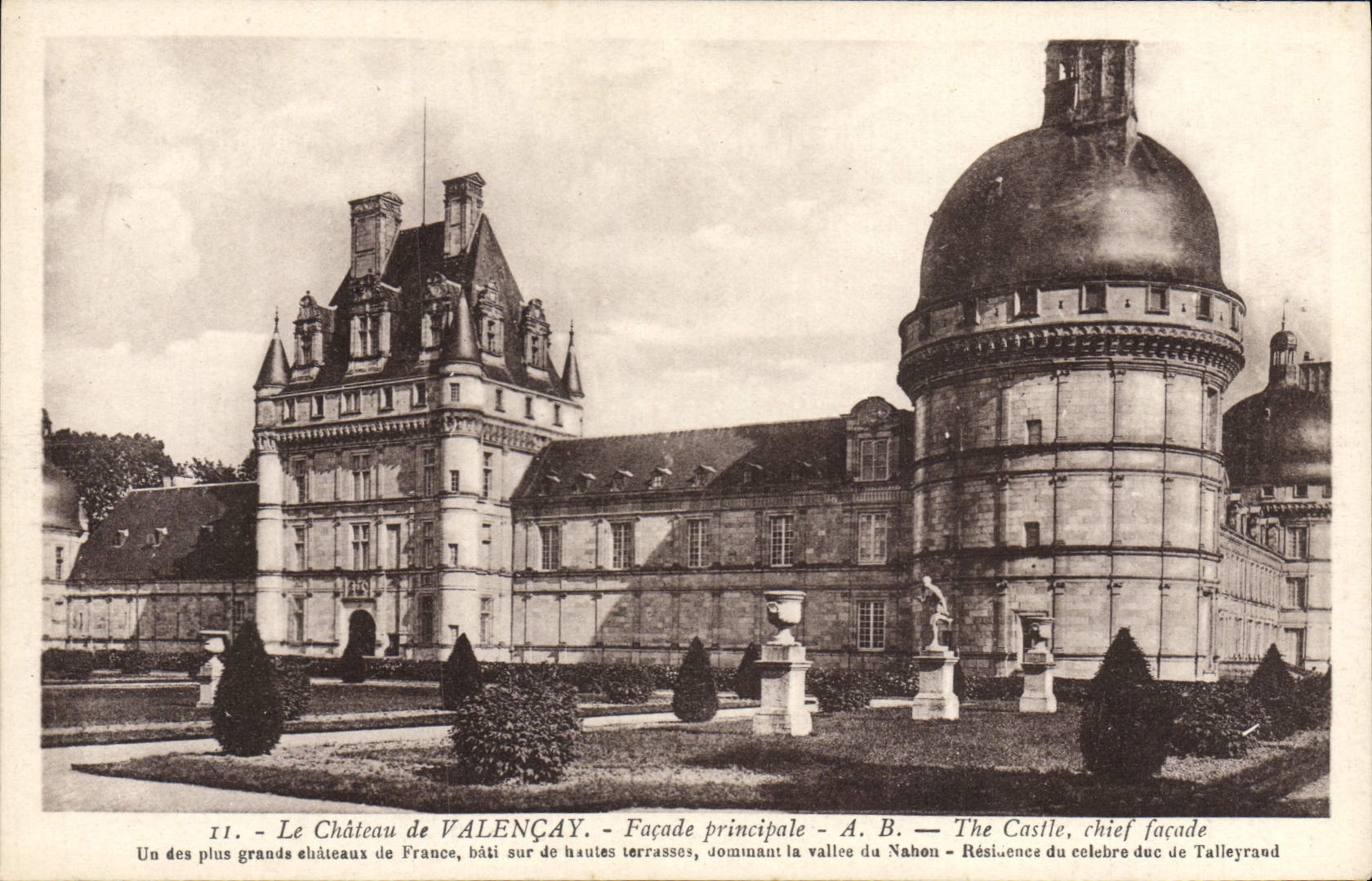 CPA Le Chateau De Valencay Facade principale