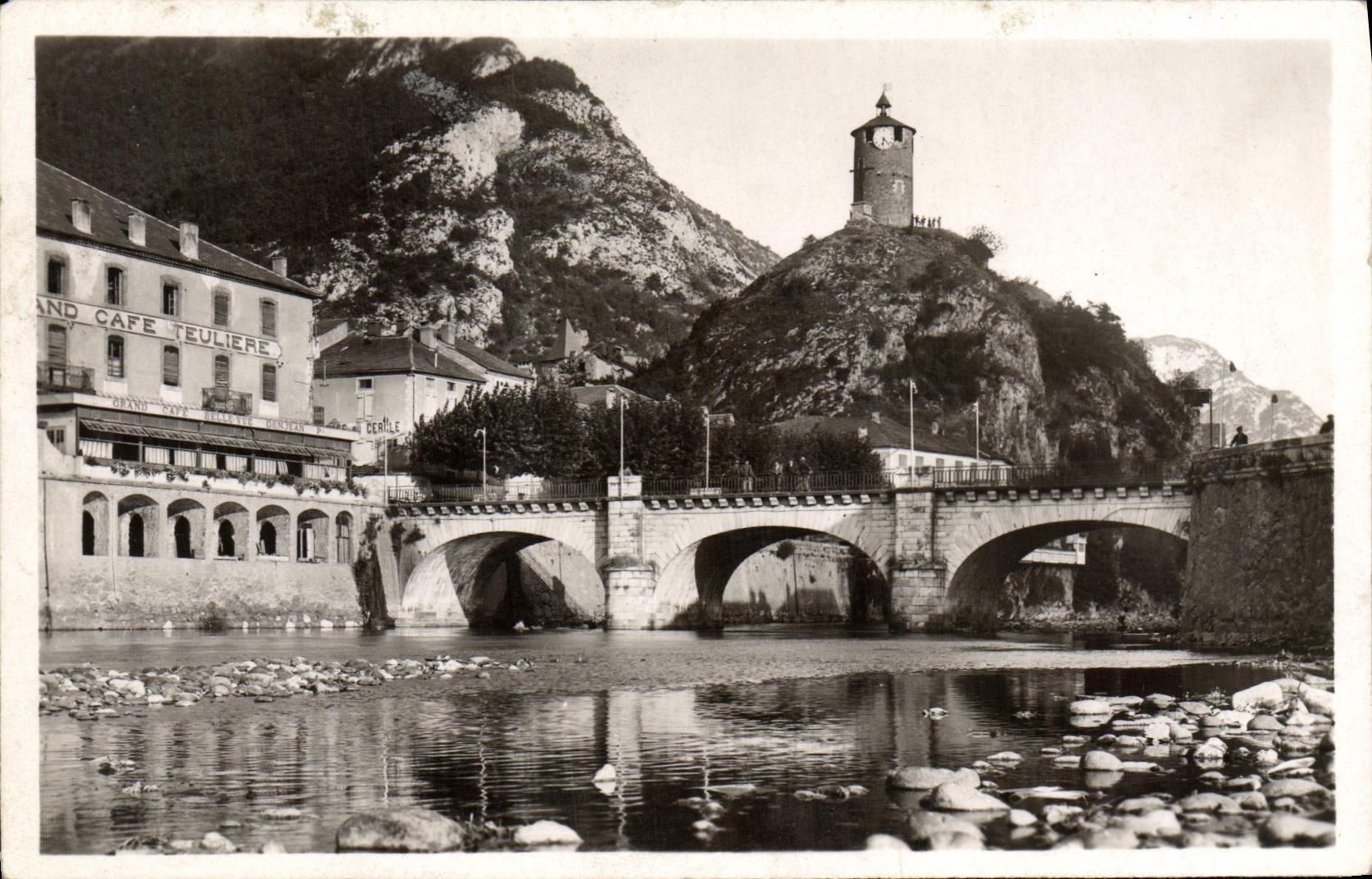 CPA Tarascon Le Pont Sur I'Ariege Et Le Donjon