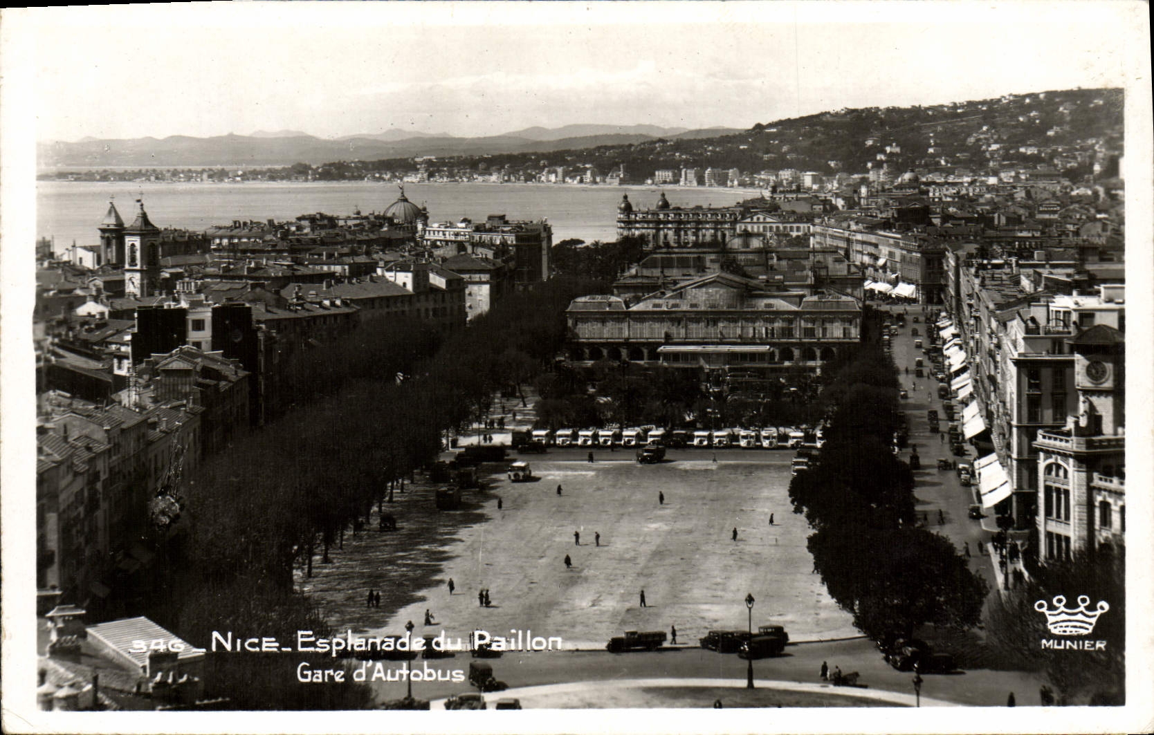 POSTAL MODERNA Niza la explanada de la lentejuela parquea el autobús