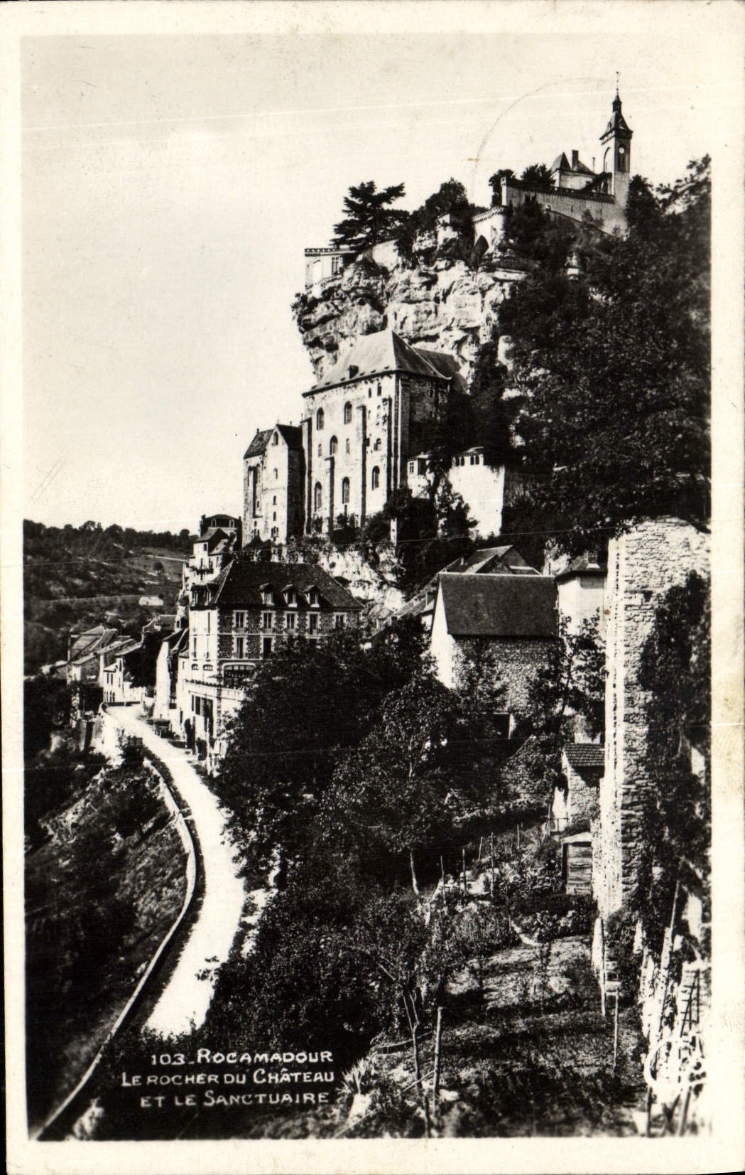 CPM Rocamadour Le Rocher Du Chateau Et Le Sanctuaire