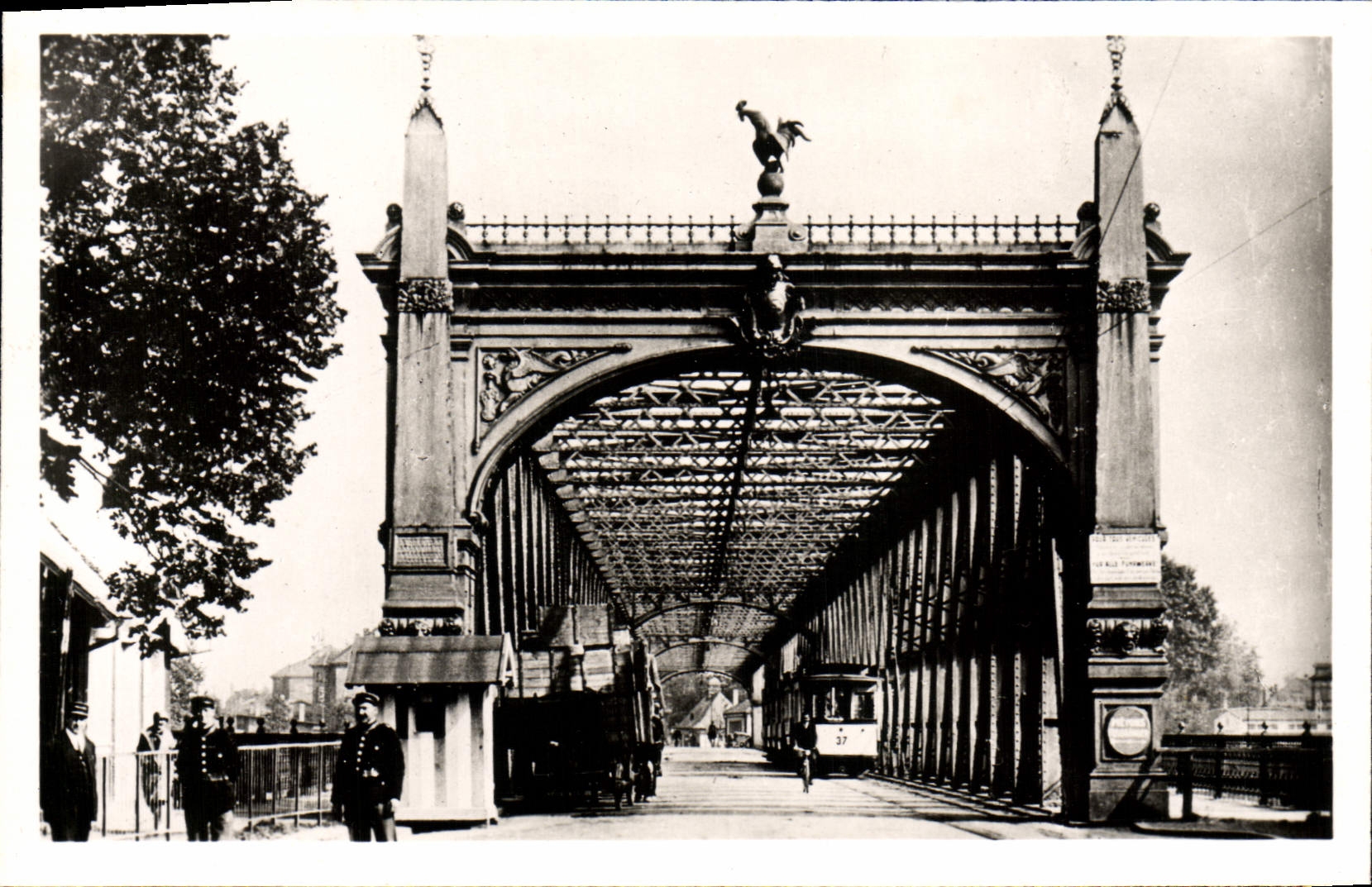POSTAL MODERNA puente de Estrasburgo de la tranvía de los oficiales de aduanas del Rin