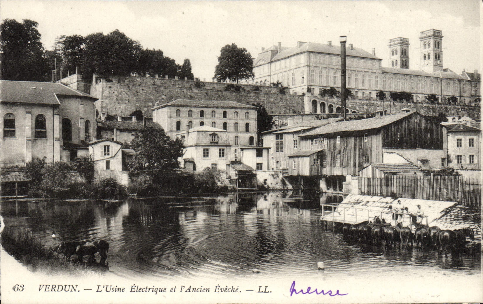 POSTAL Verdún de la VENDIMIA la fábrica y el militaria eléctricos de los caballos de I Ancien Eveche