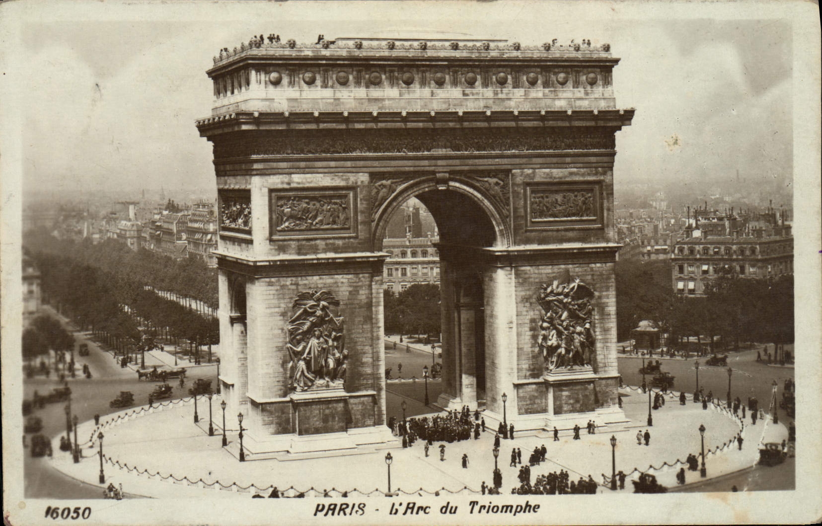 CPA Paris l'Arc Du Triomphe