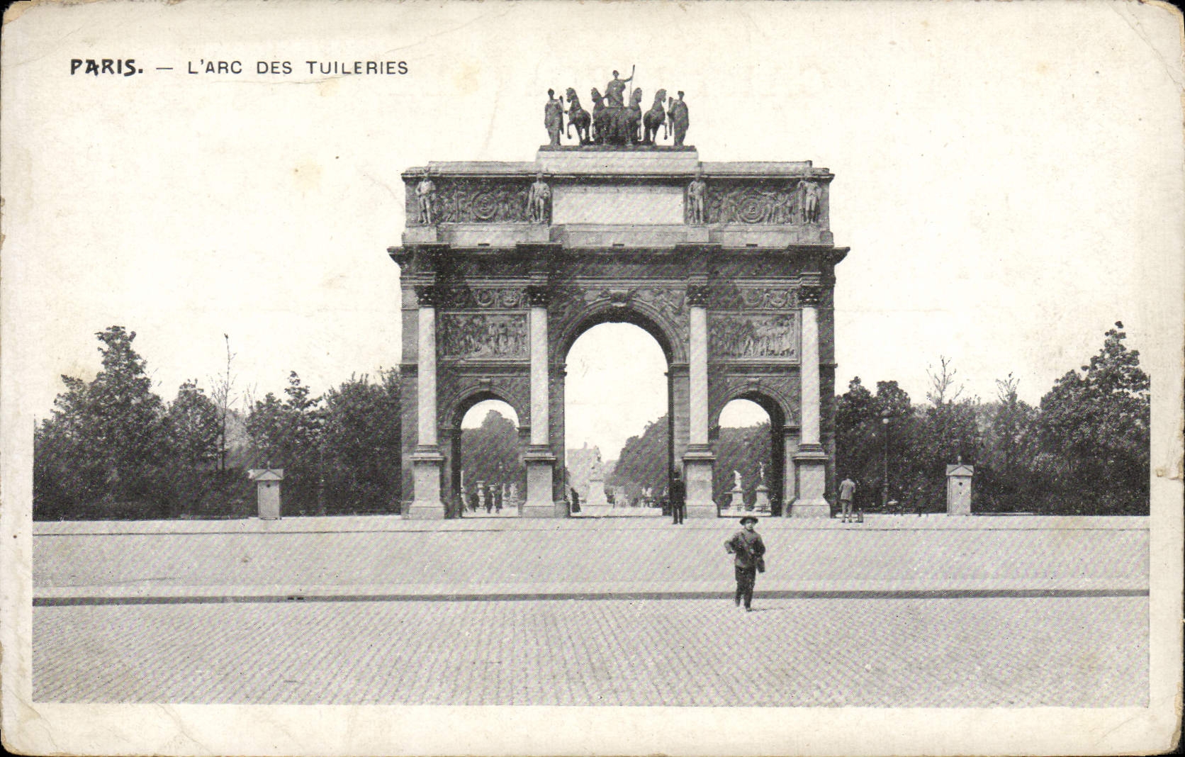CPA Paris L'Arc Des Tuileries