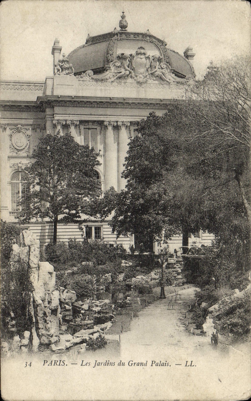 CPA Paris Les Jardins Du Grand Palais