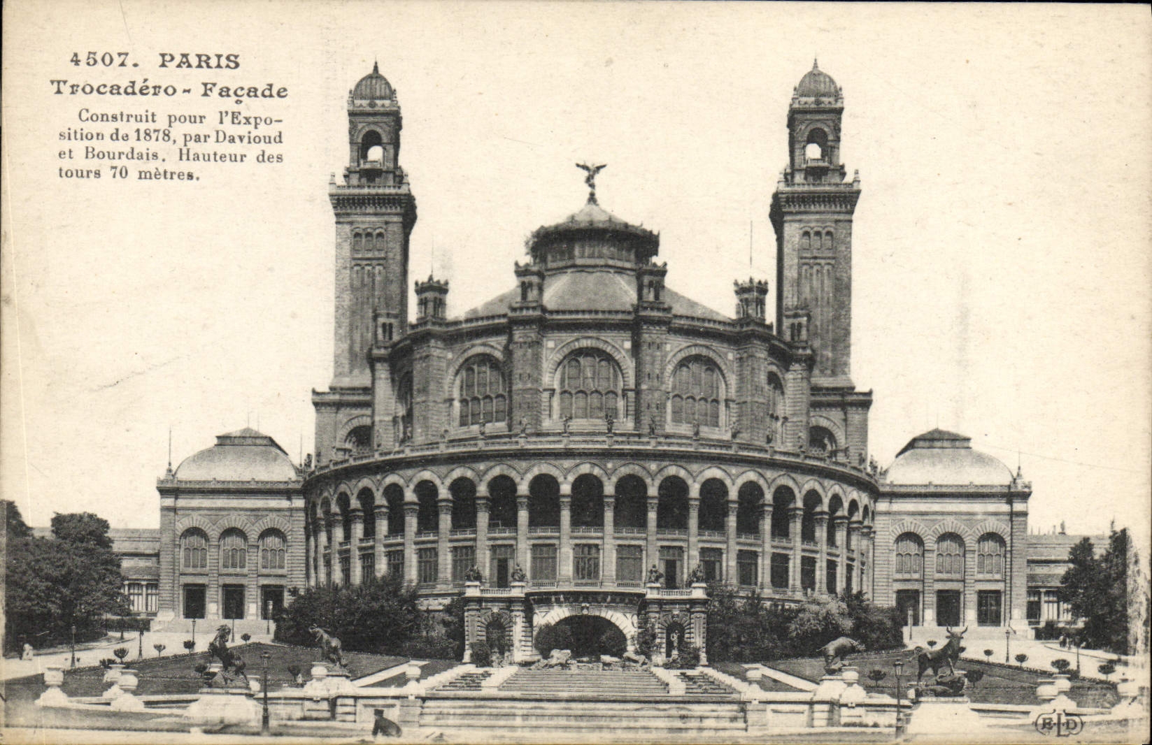 CPA Paris Trocadero Facade