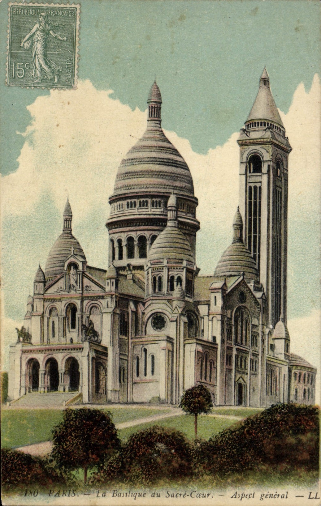 CPA Paris La Basilique du Sacre Coeur Aspect general