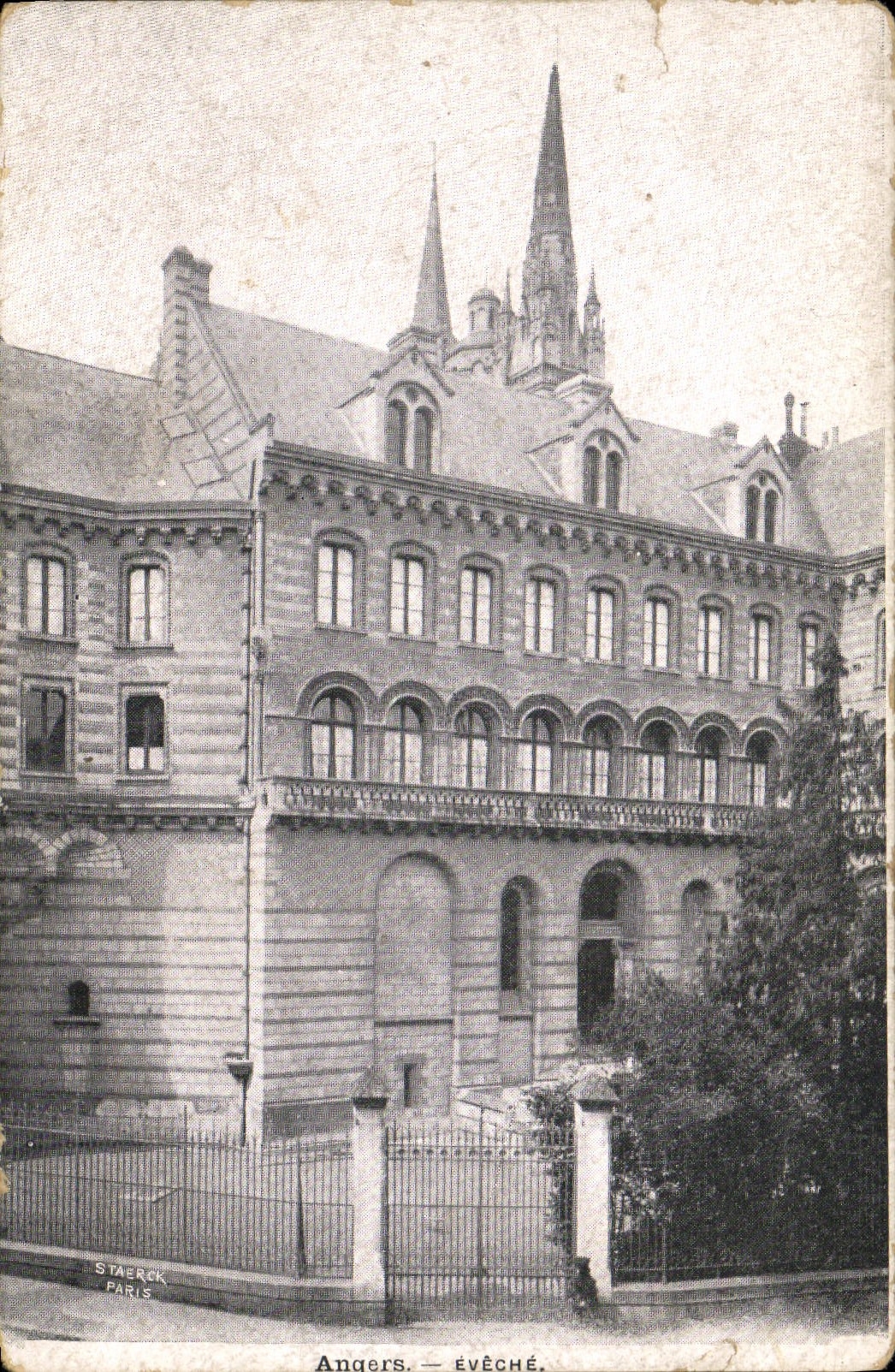 La POSTAL de la VENDIMIA encoleriza Eveche