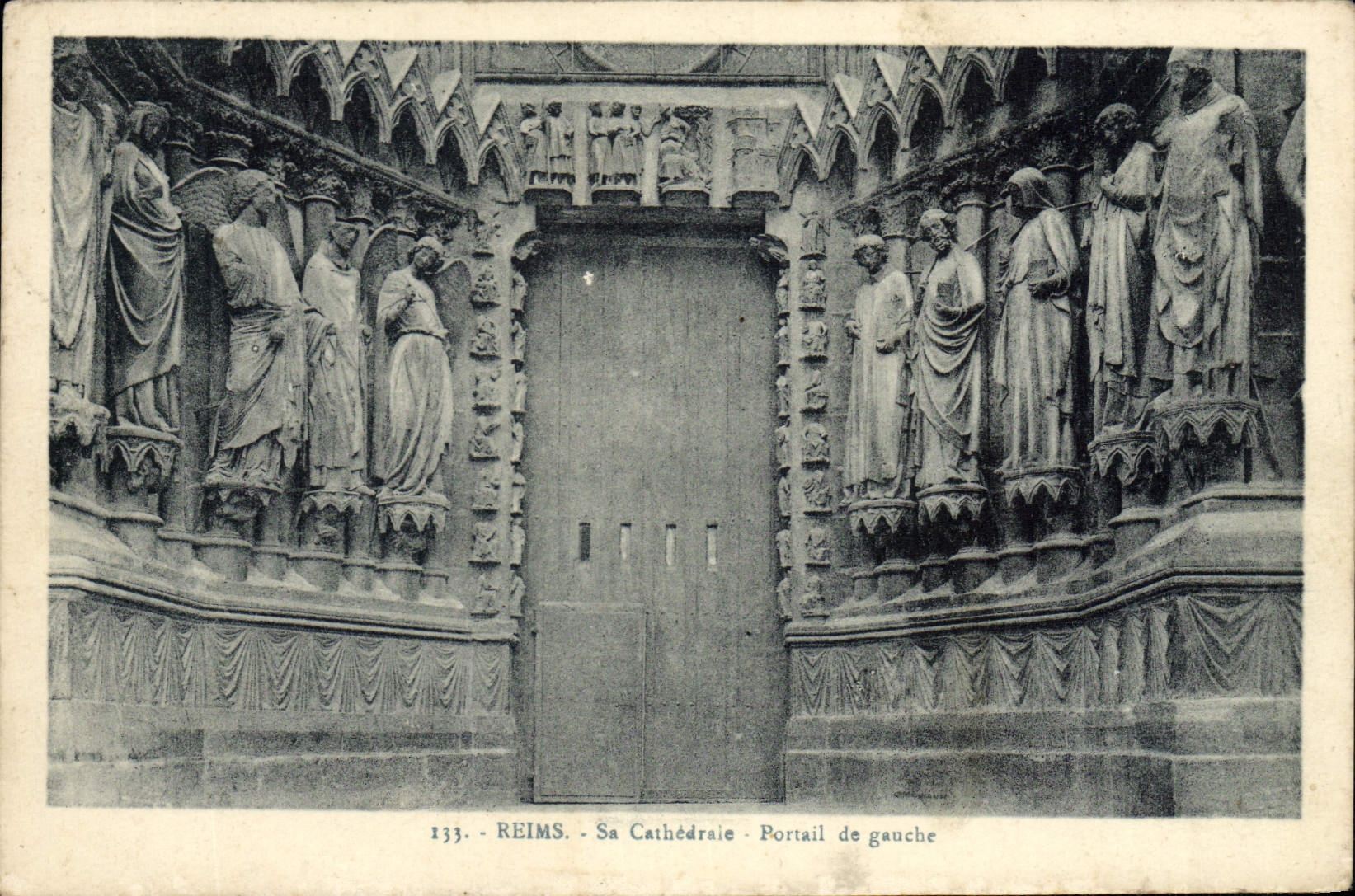 VINTAGE POSTCARD Rheims Its Cathearaie Gate of Left