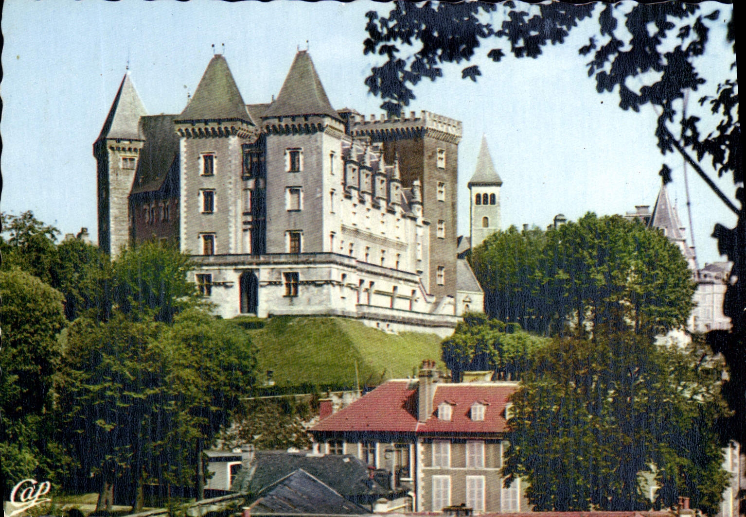 MODERN CARD Pau the Castle