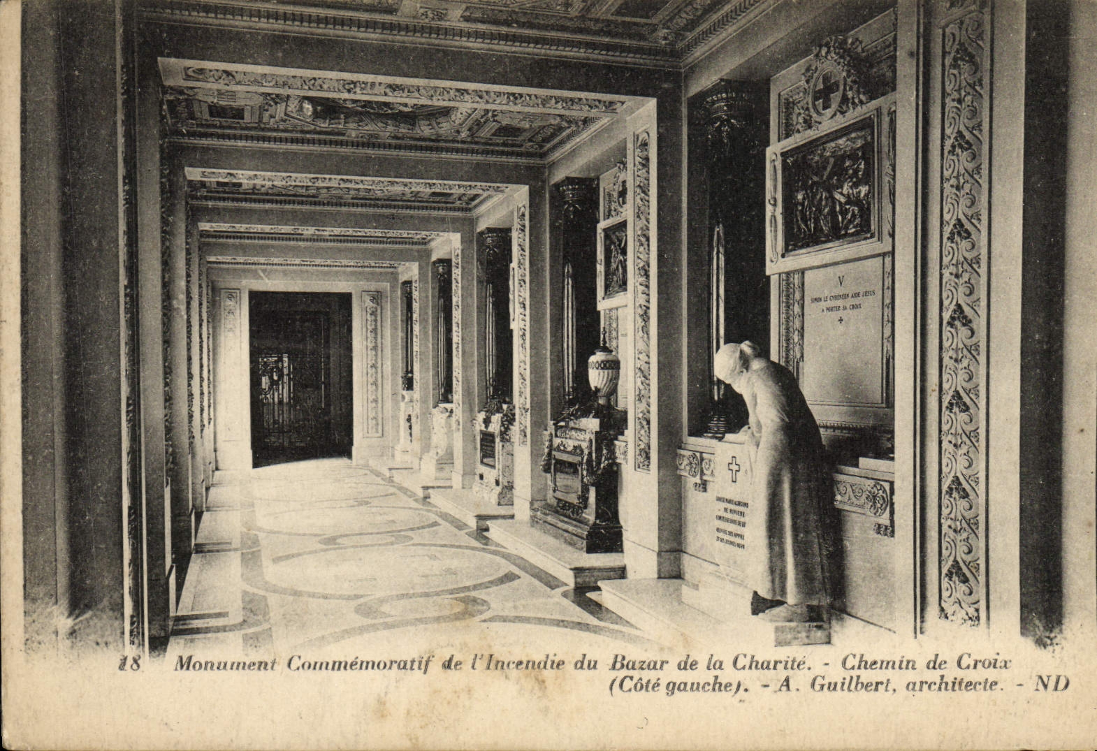 CPA Paris Monument commemoratif de l'incendie du Bazar de la Charite Chemin de Croix 