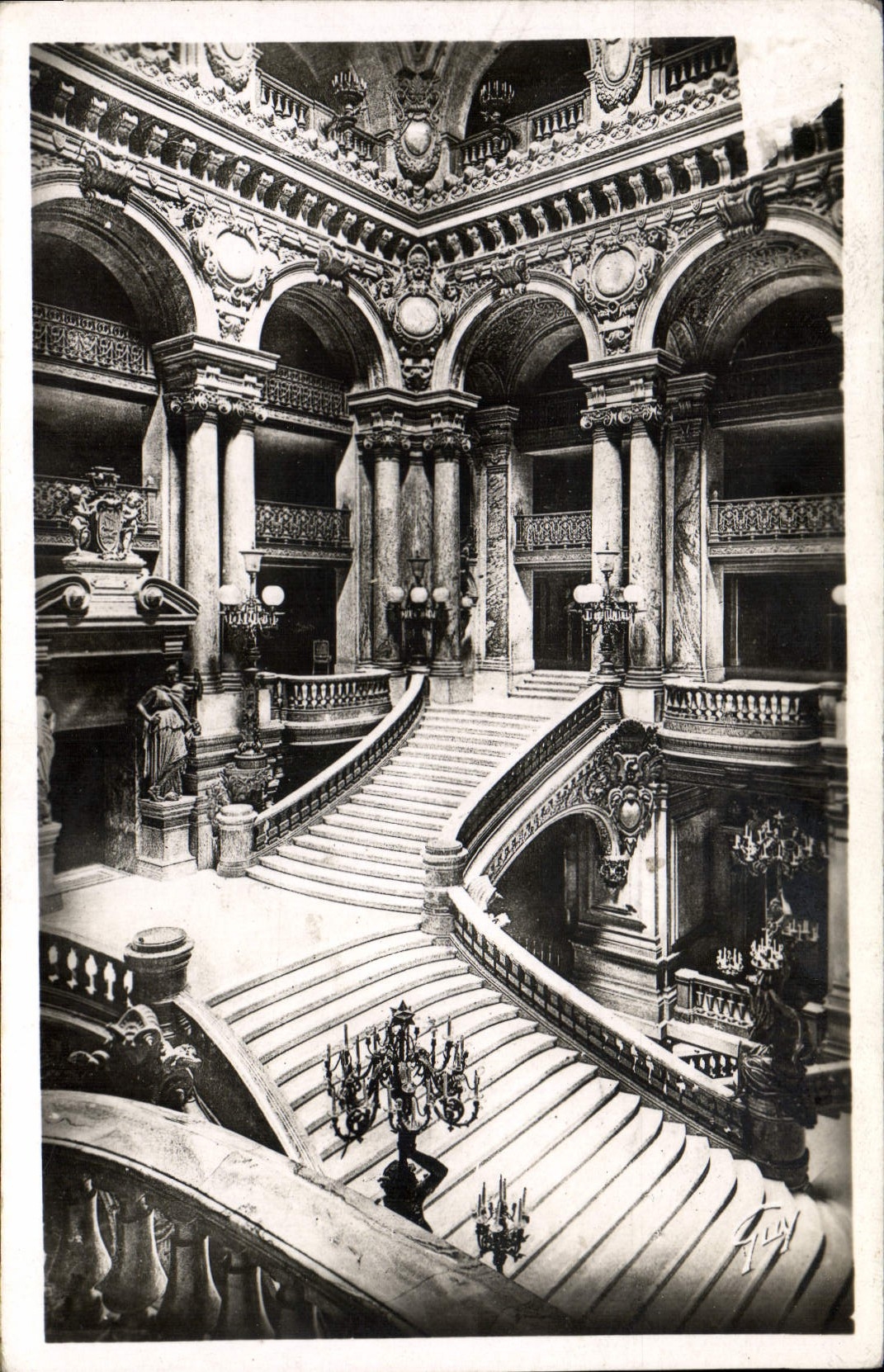 CPM Paris Et Ses Merveilles Grand escalier de l'Opera