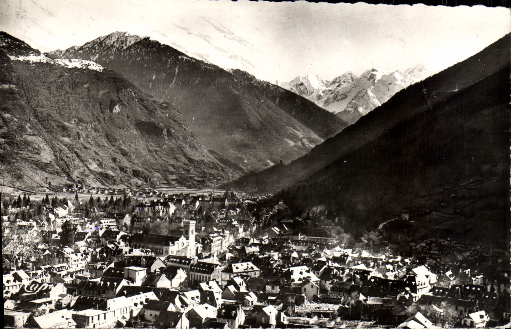 MODERN CARD Luchon View