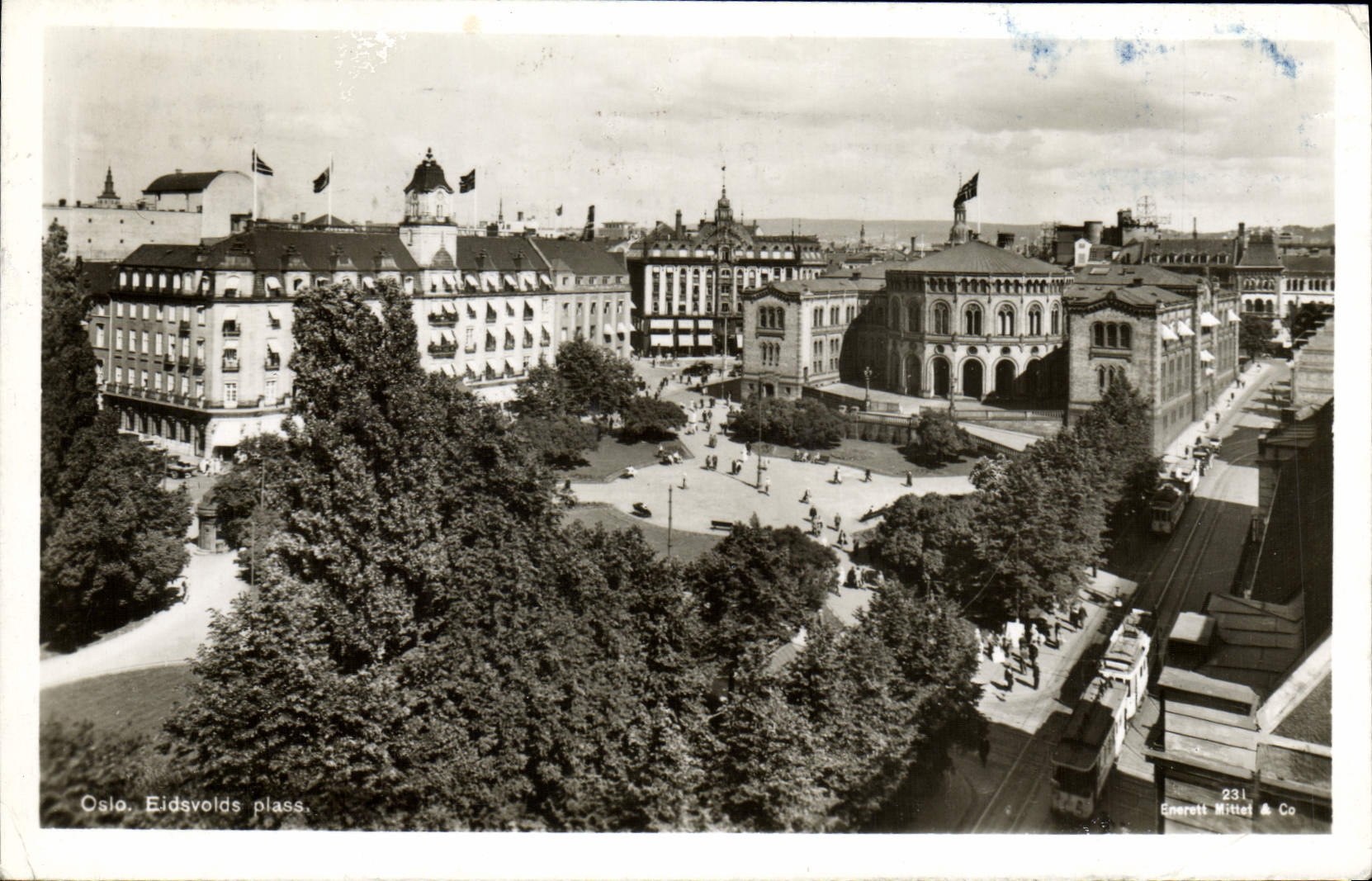 VINTAGE POSTCARD Oslo Eidsvolds Plass