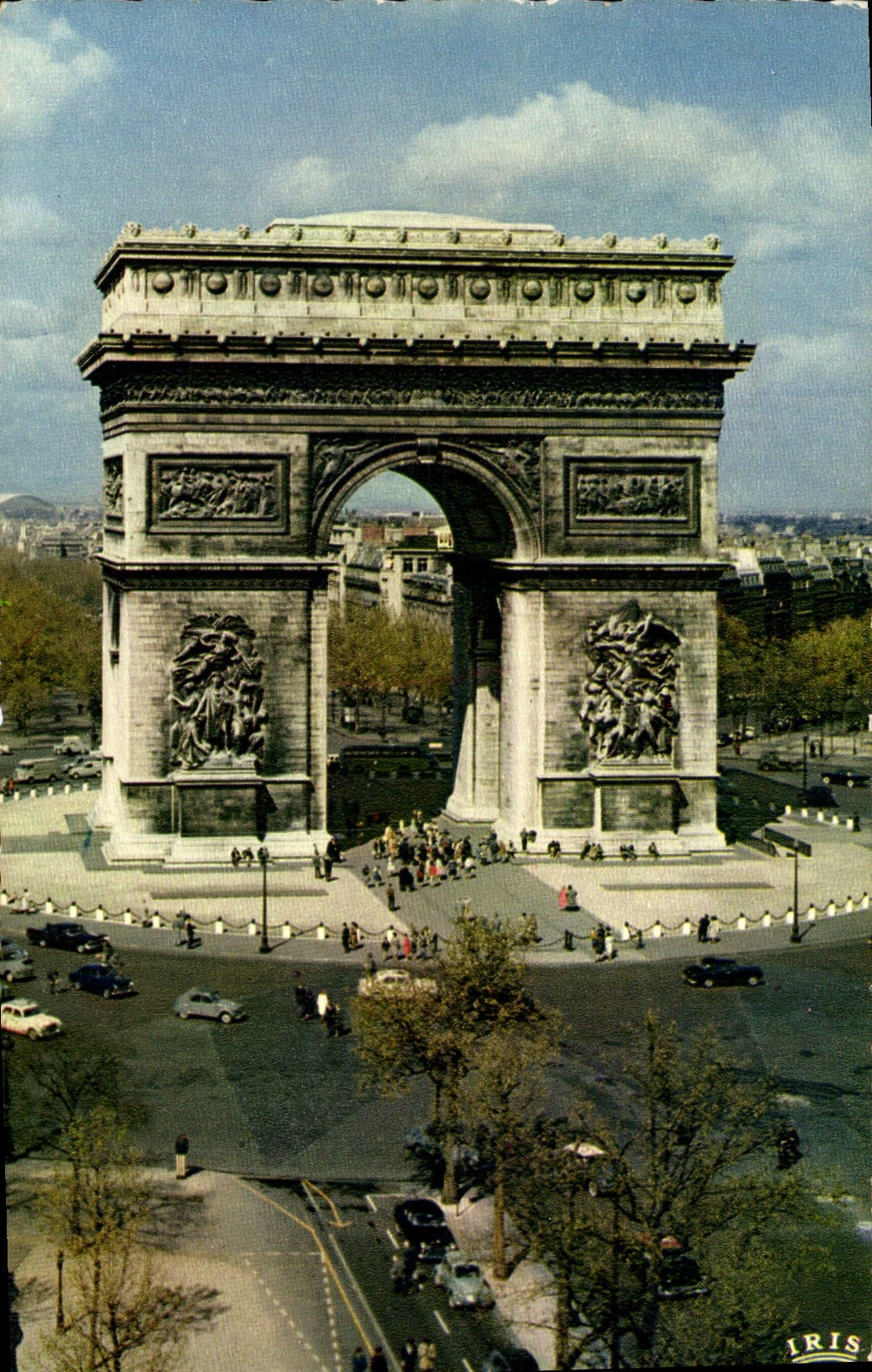 CPM Paris L'Arc de Triomphe 